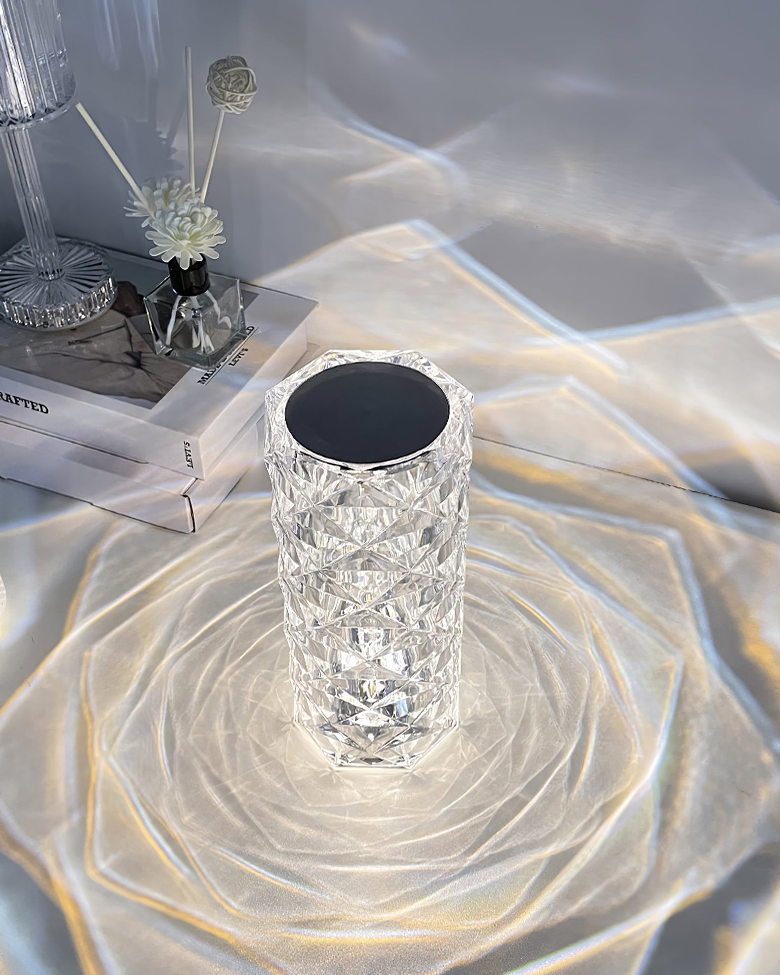 Diamond Cut Table Lamp