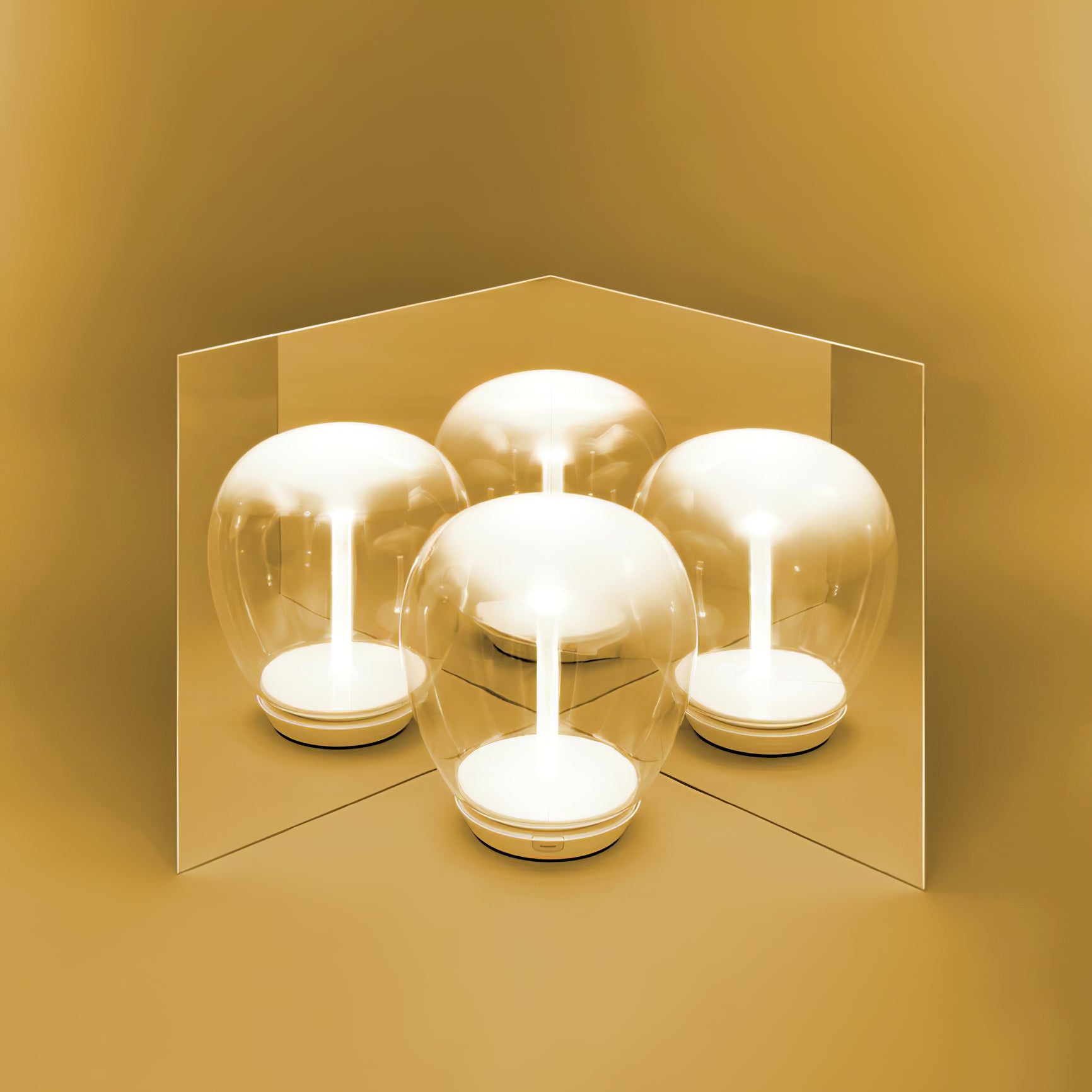 共感テーブルランプ