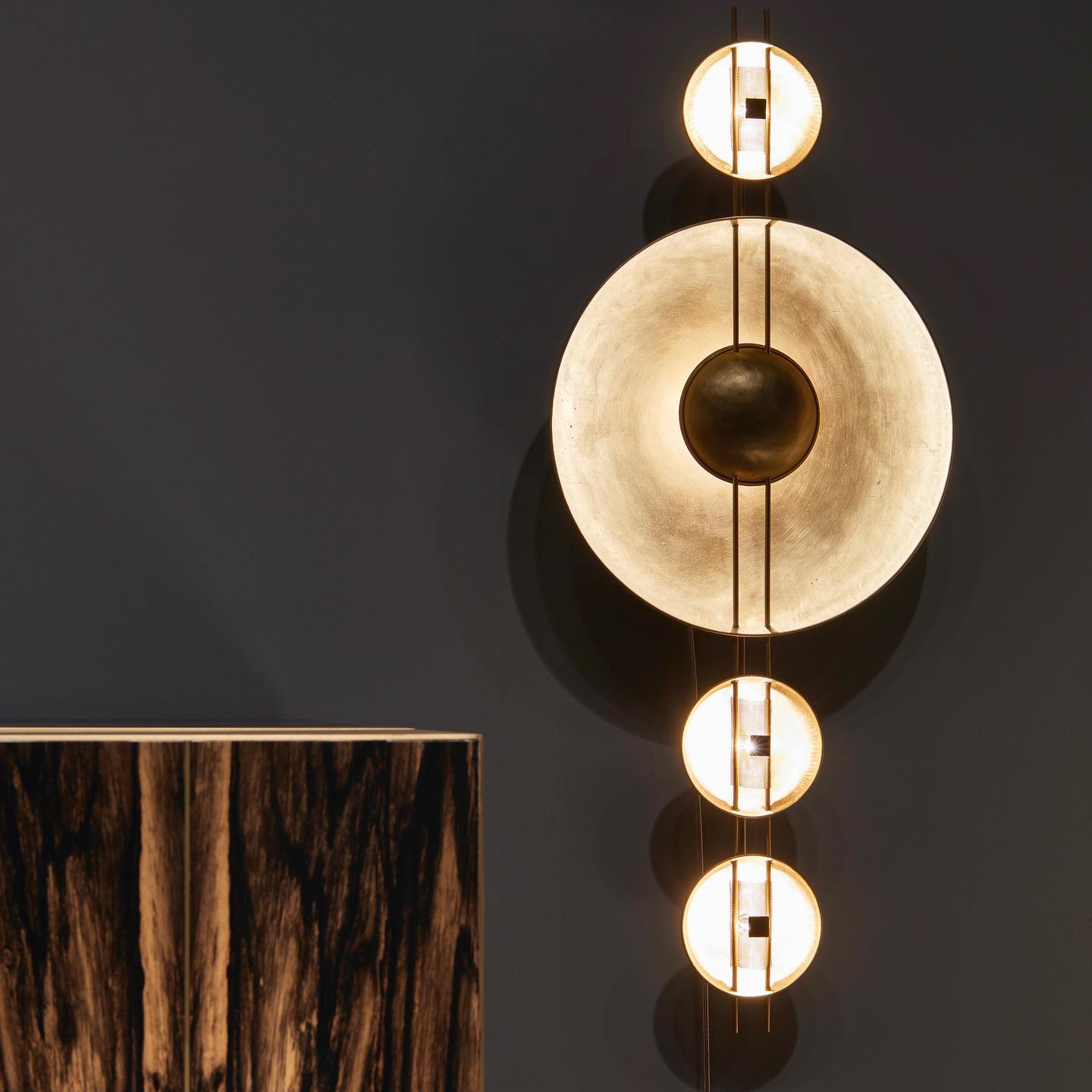 Leo-G Wall Lamp