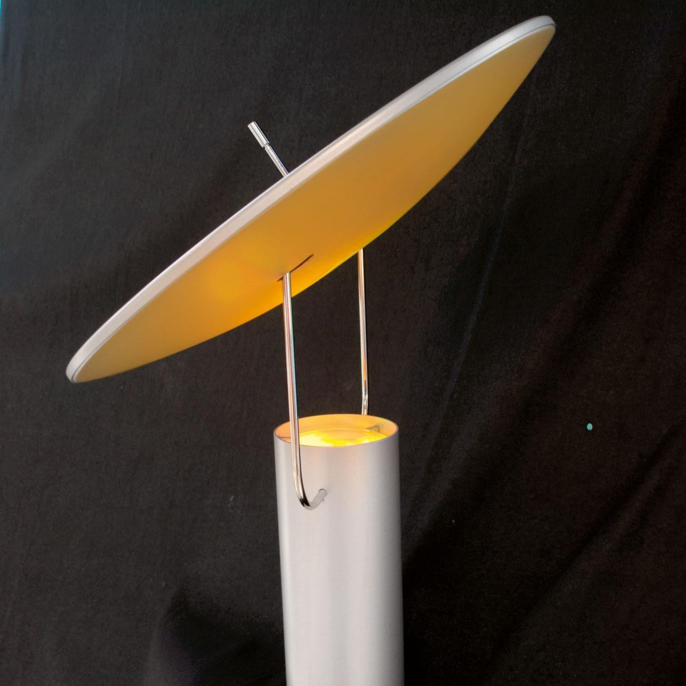 Tx1 Table Lamp