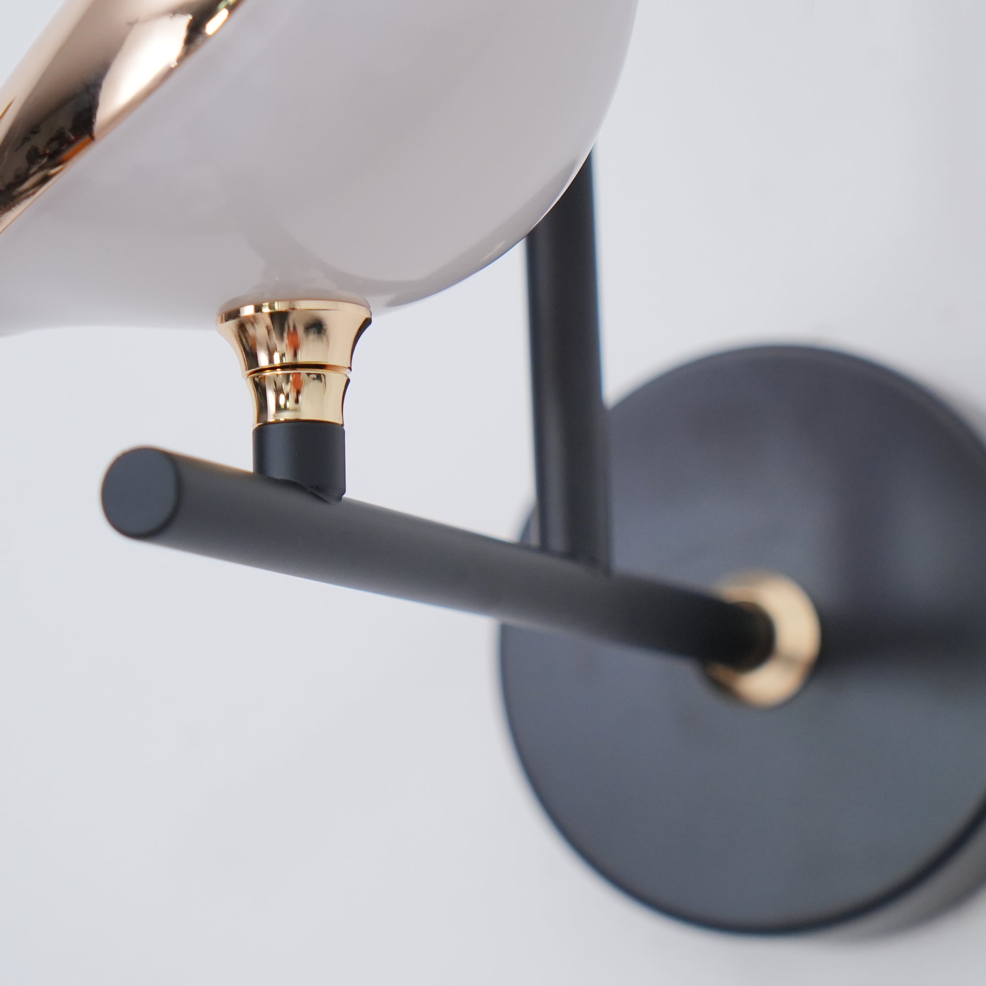 ノミ ウォールランプ