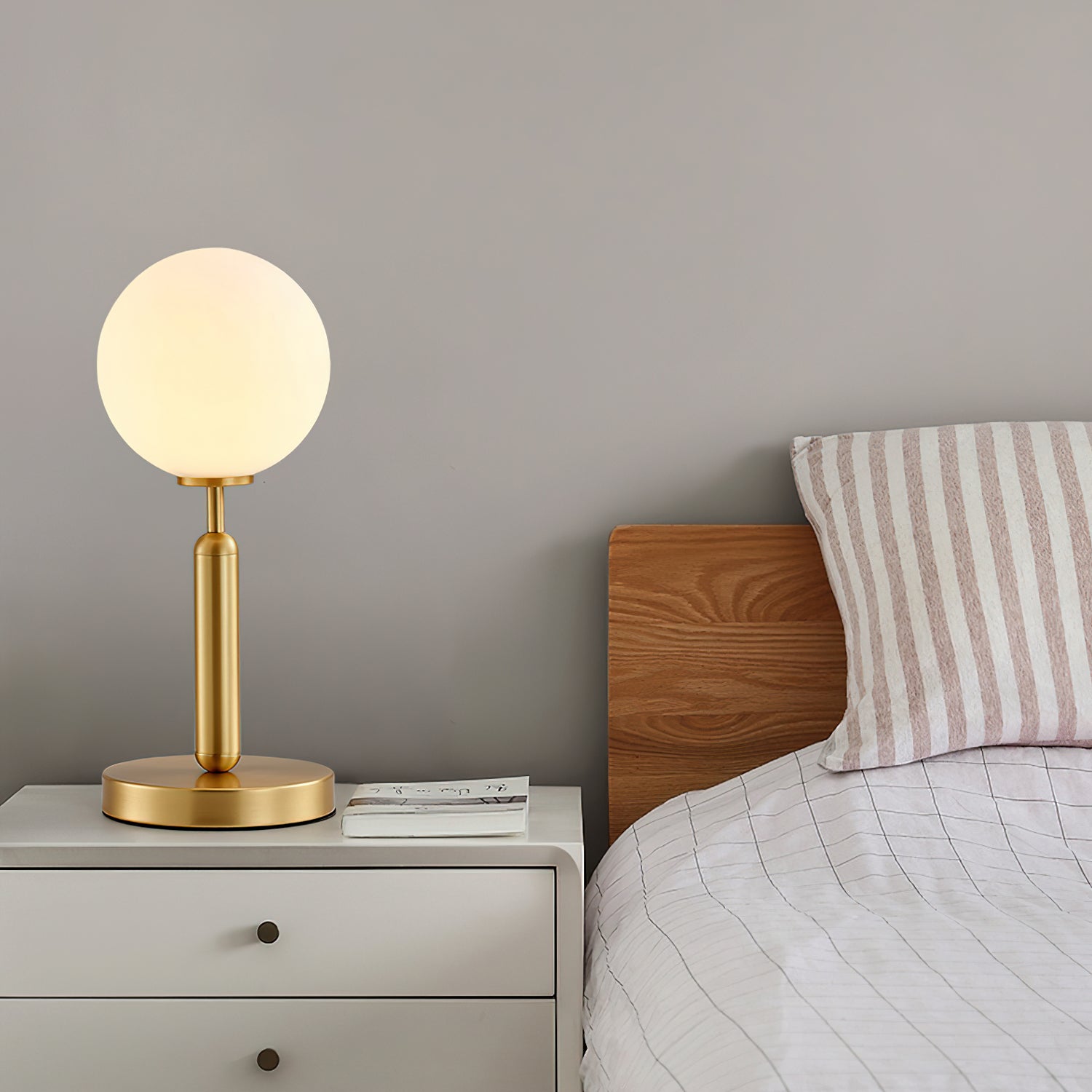 Ecar Table Lamp
