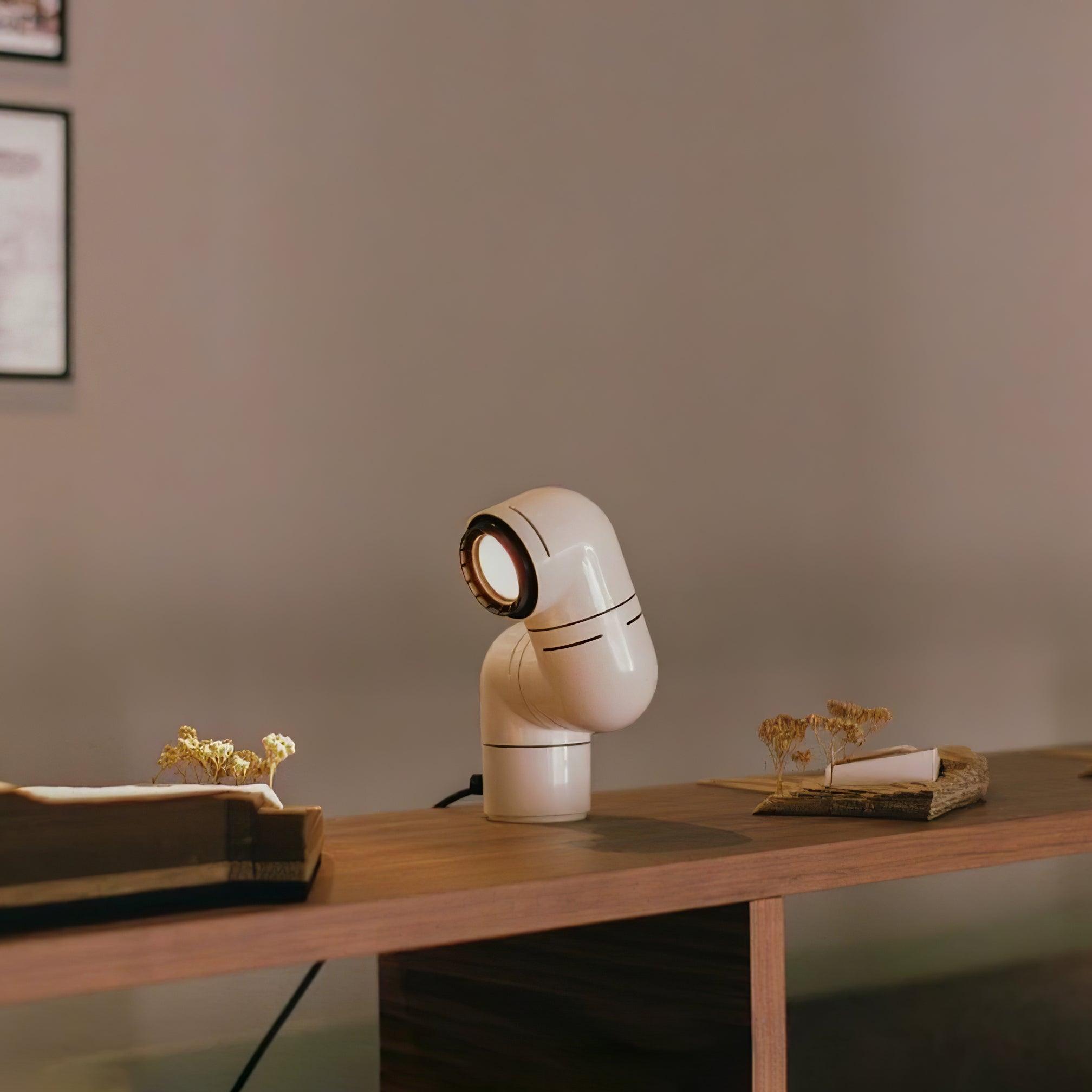 タトゥ テーブルランプ