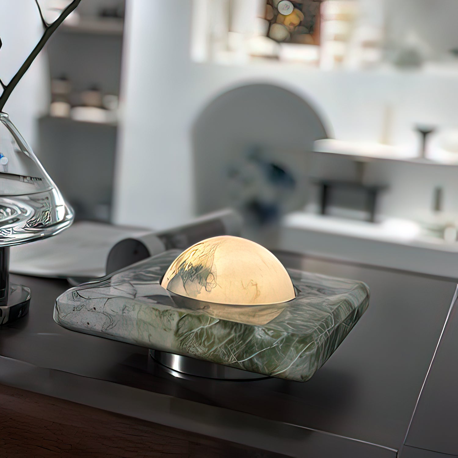 Eaton Table Lamp (built-in battery)