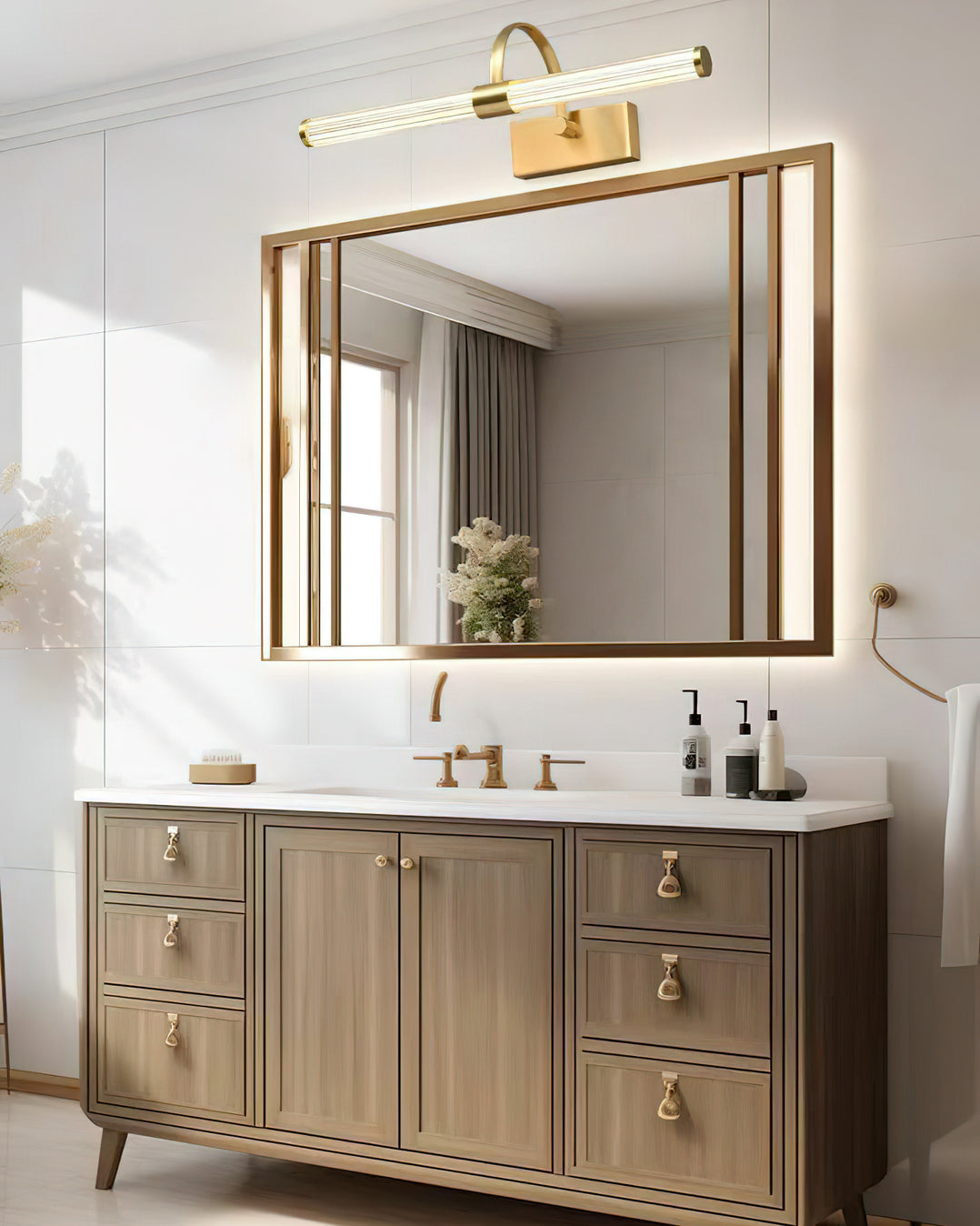 エイブリー ウォール ライト