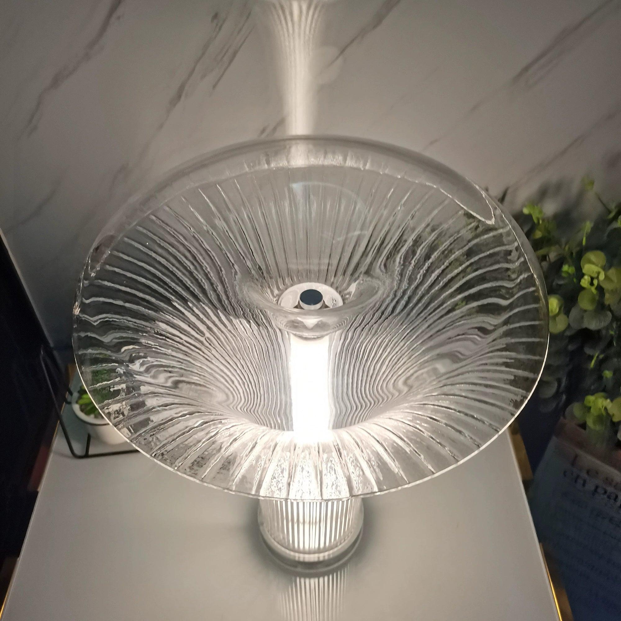 タック テーブルランプ