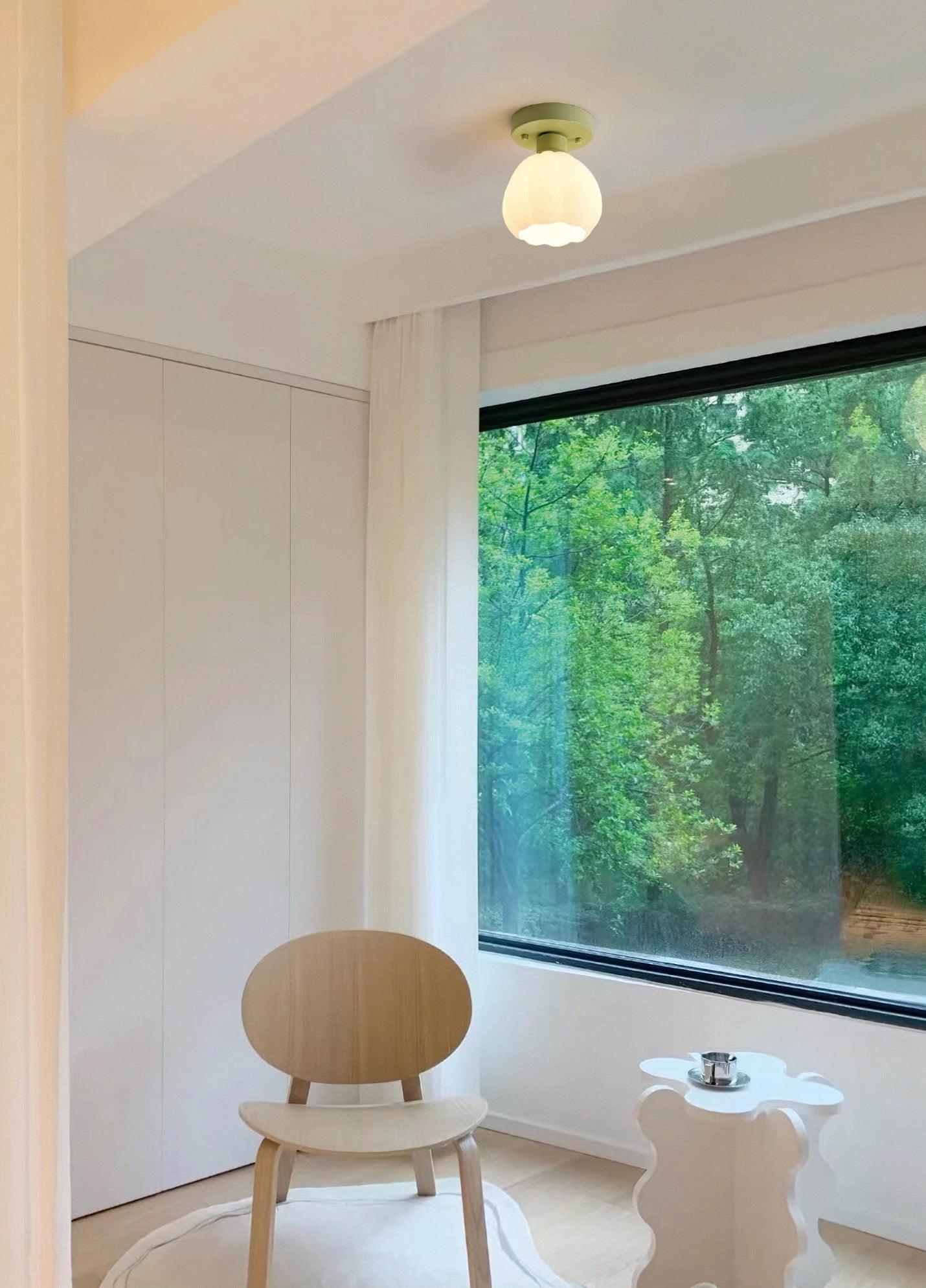 フラワーシェードセミフラッシュマウントライト