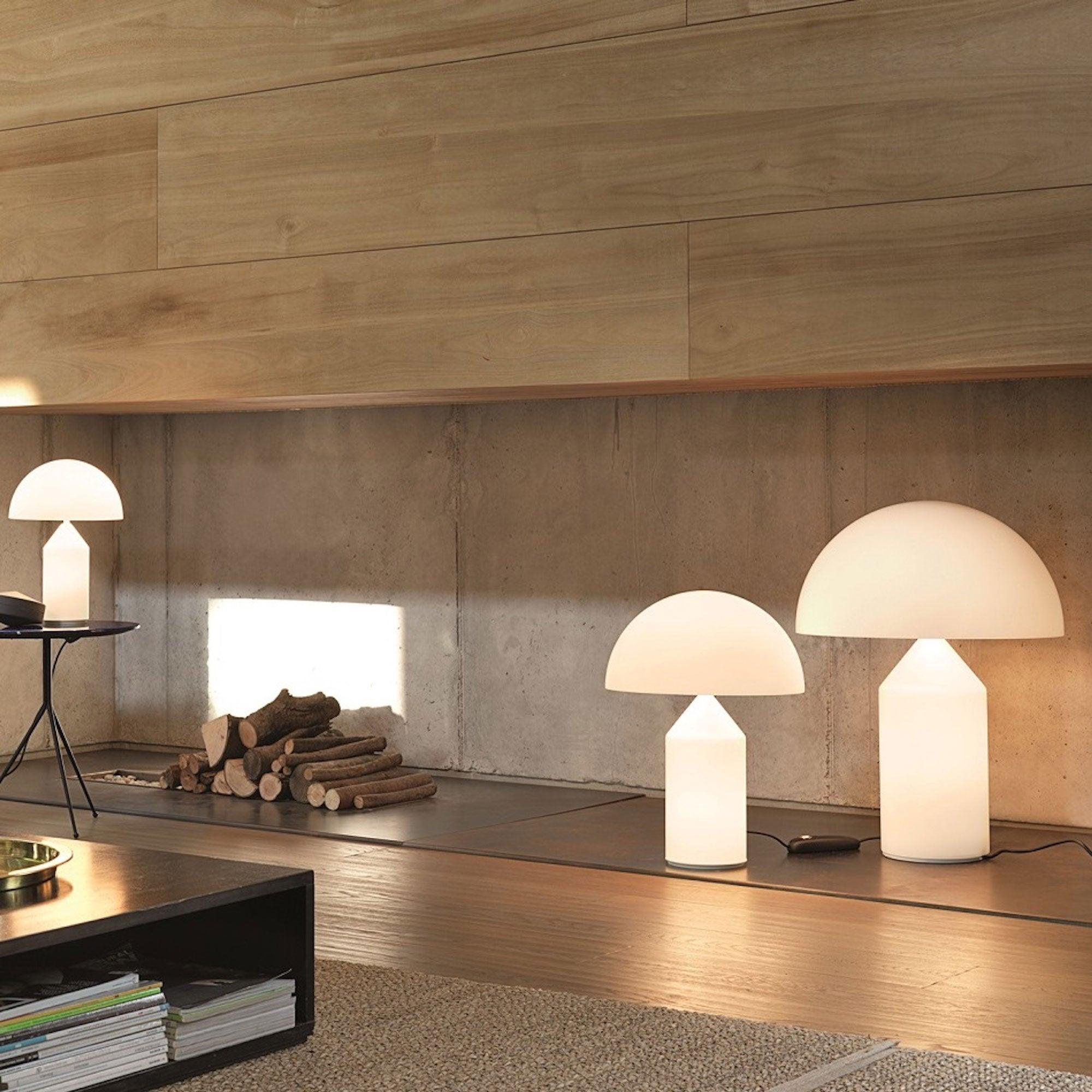 atolloガラステーブルランプ