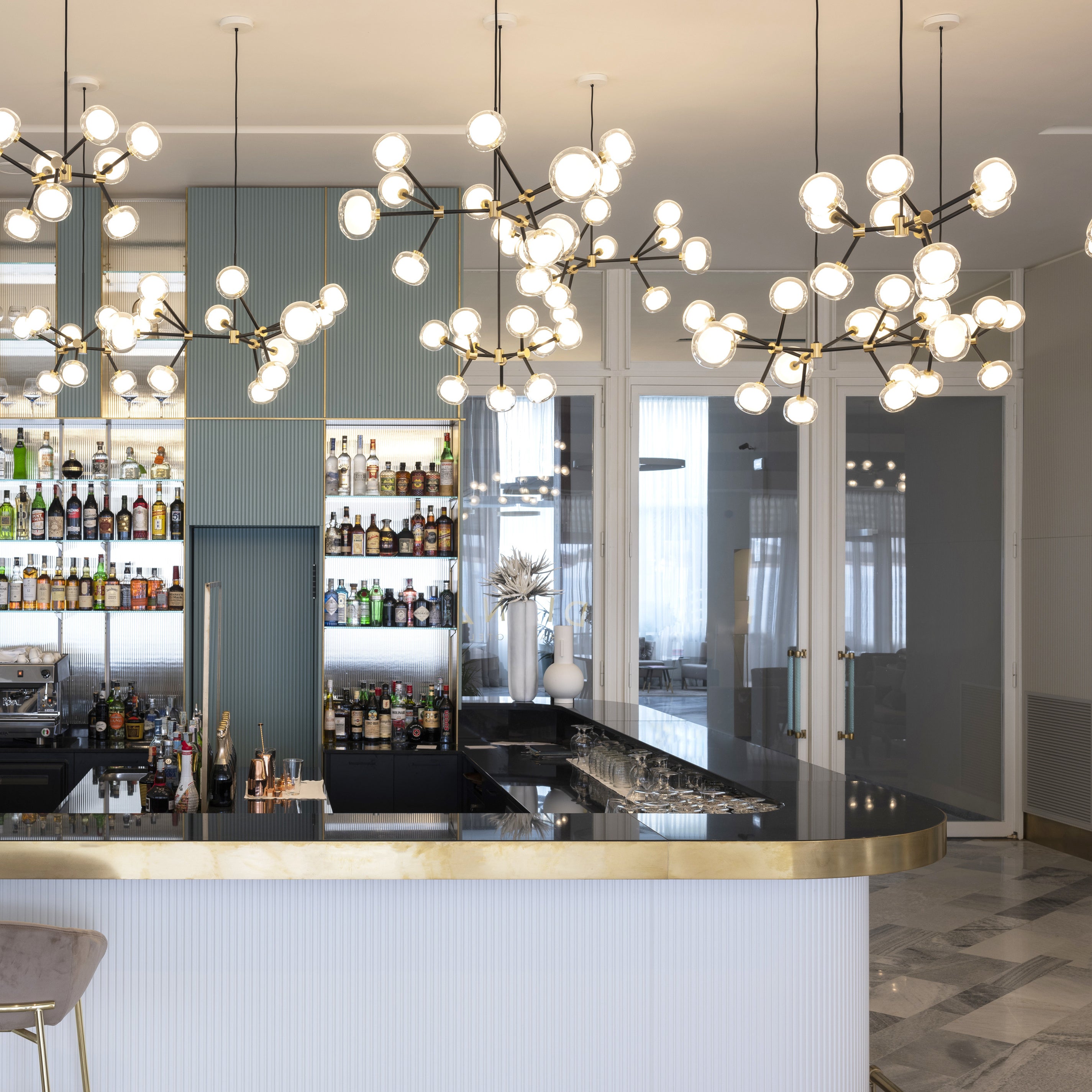 ナビラシャンデリア