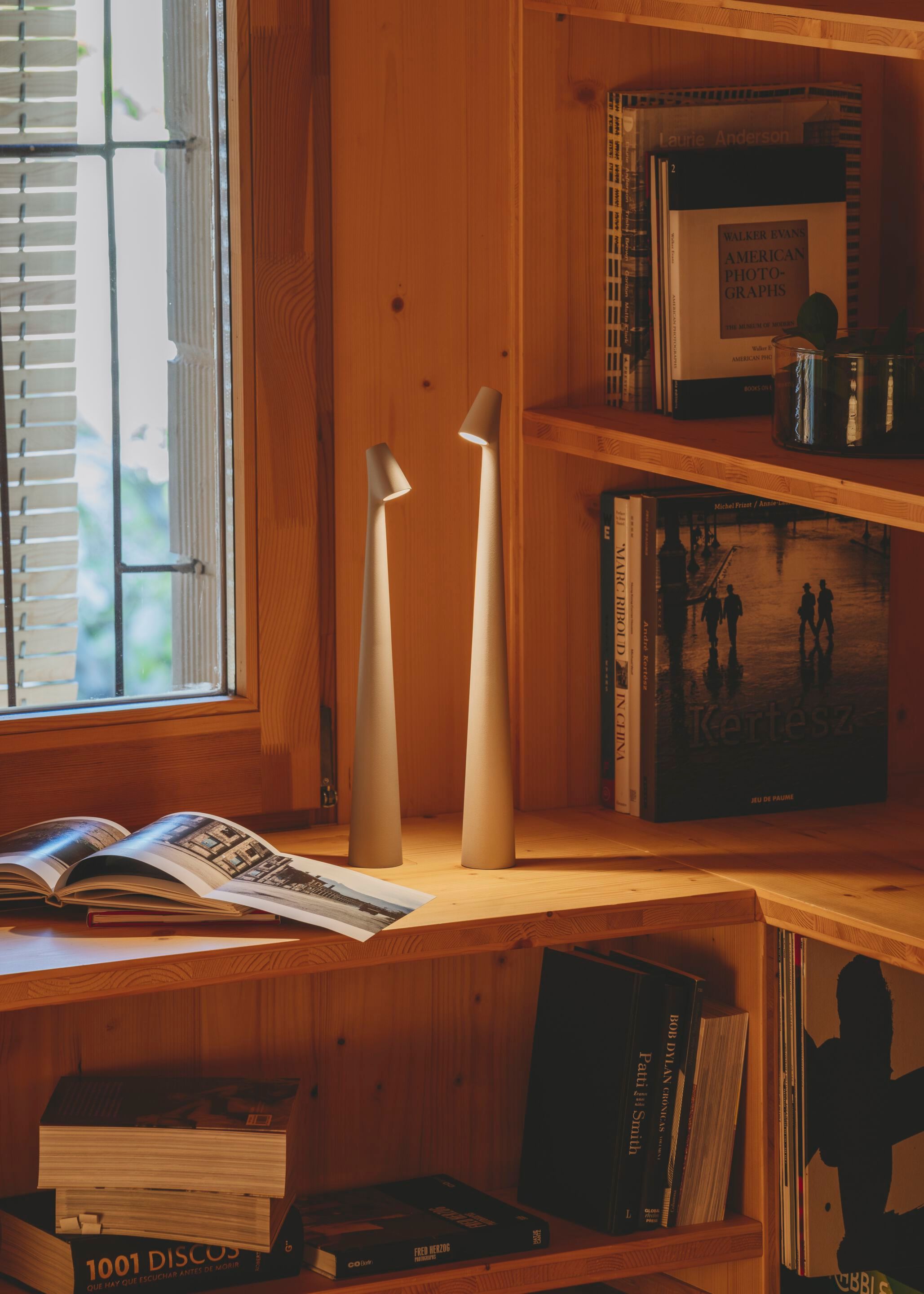 アフリカ ポータブル テーブル ランプ