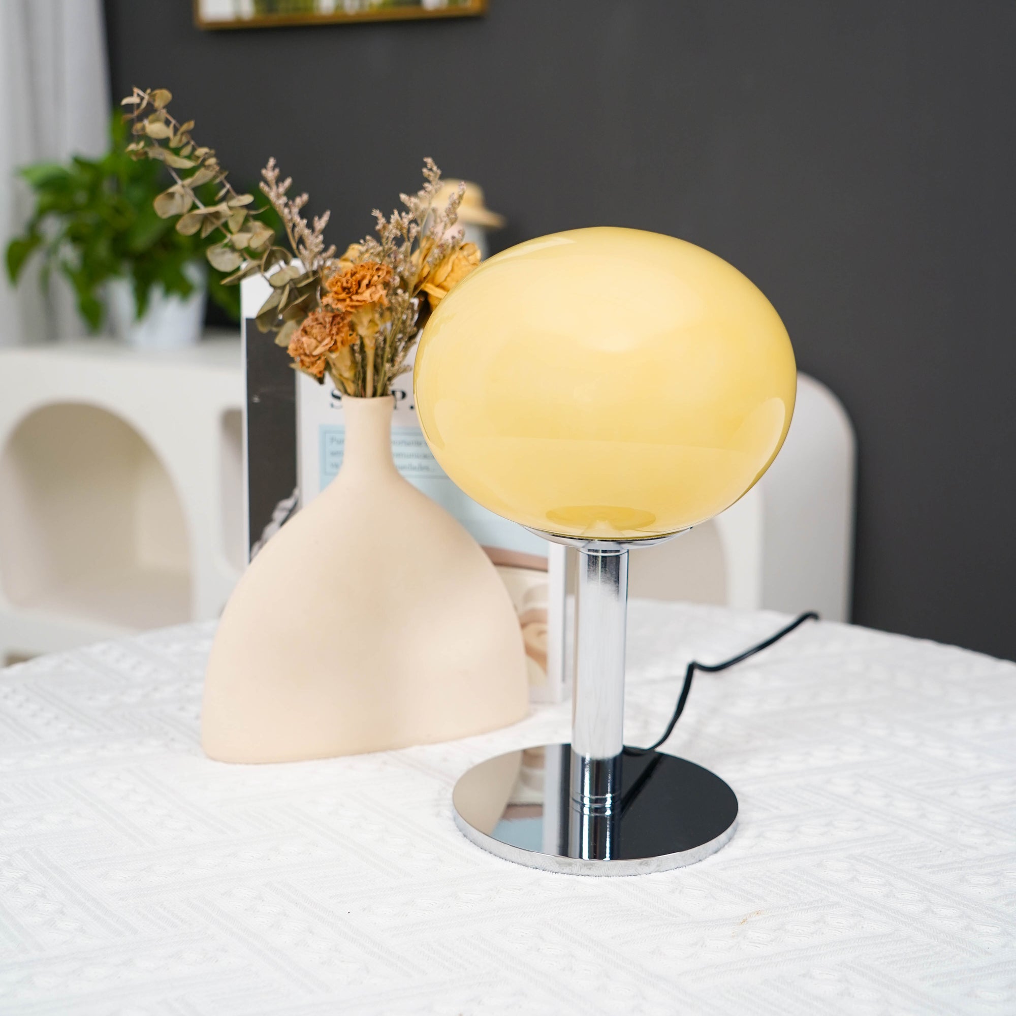Am1n Table Lamp
