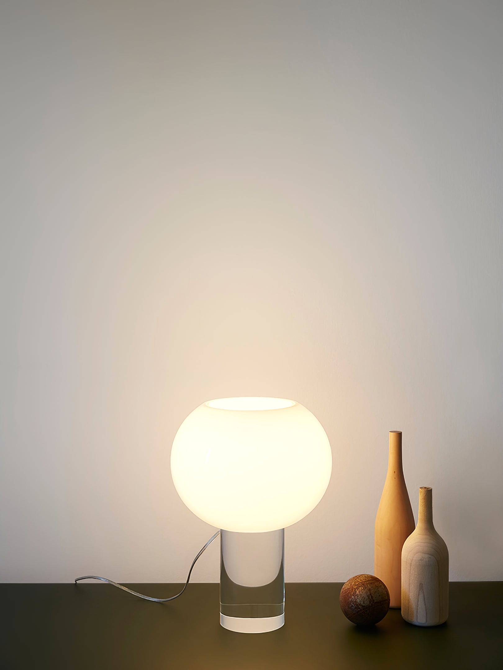 バッズ テーブルランプ