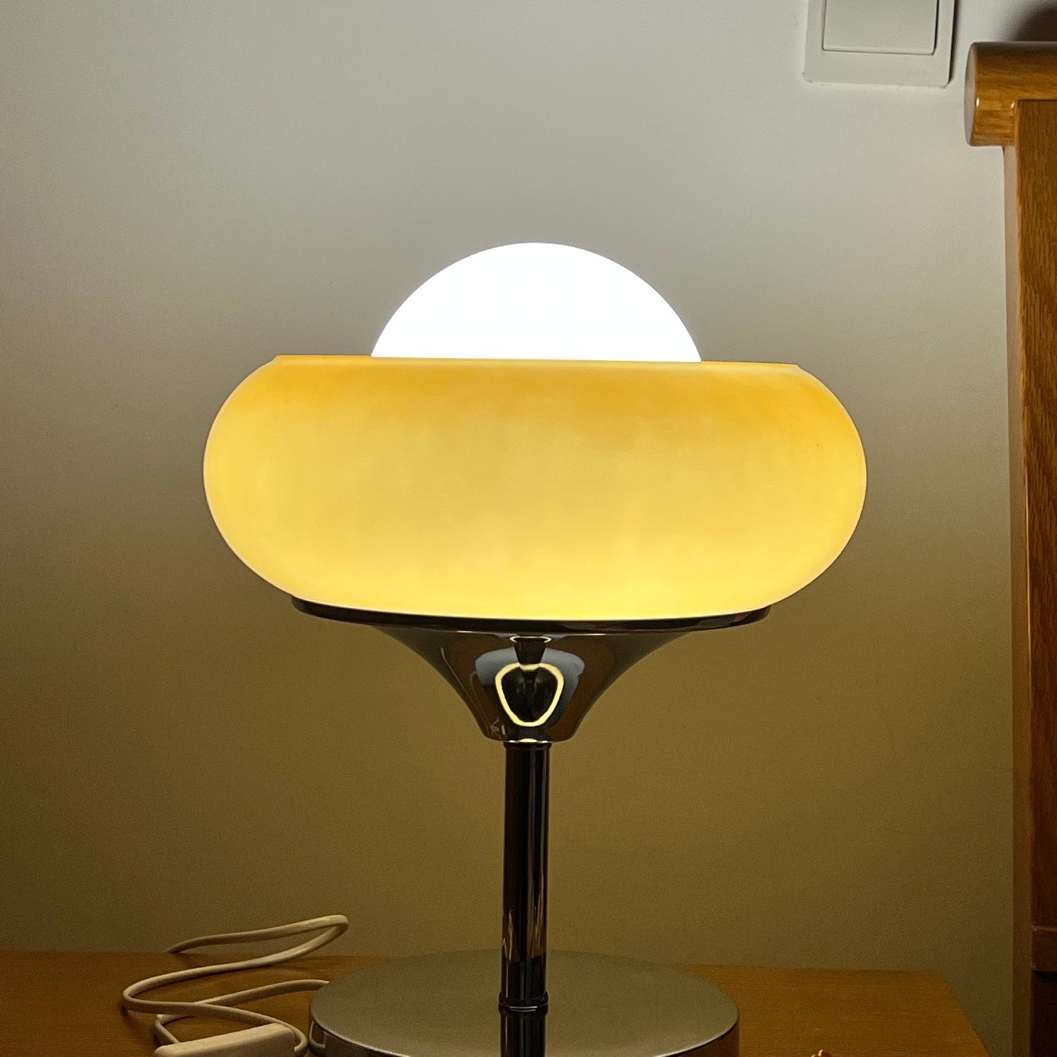 ハーヴェイ テーブルランプ