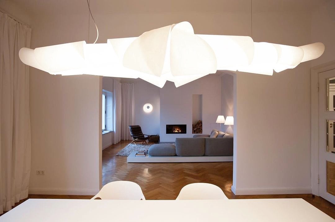 キャタピラーシャンデリア