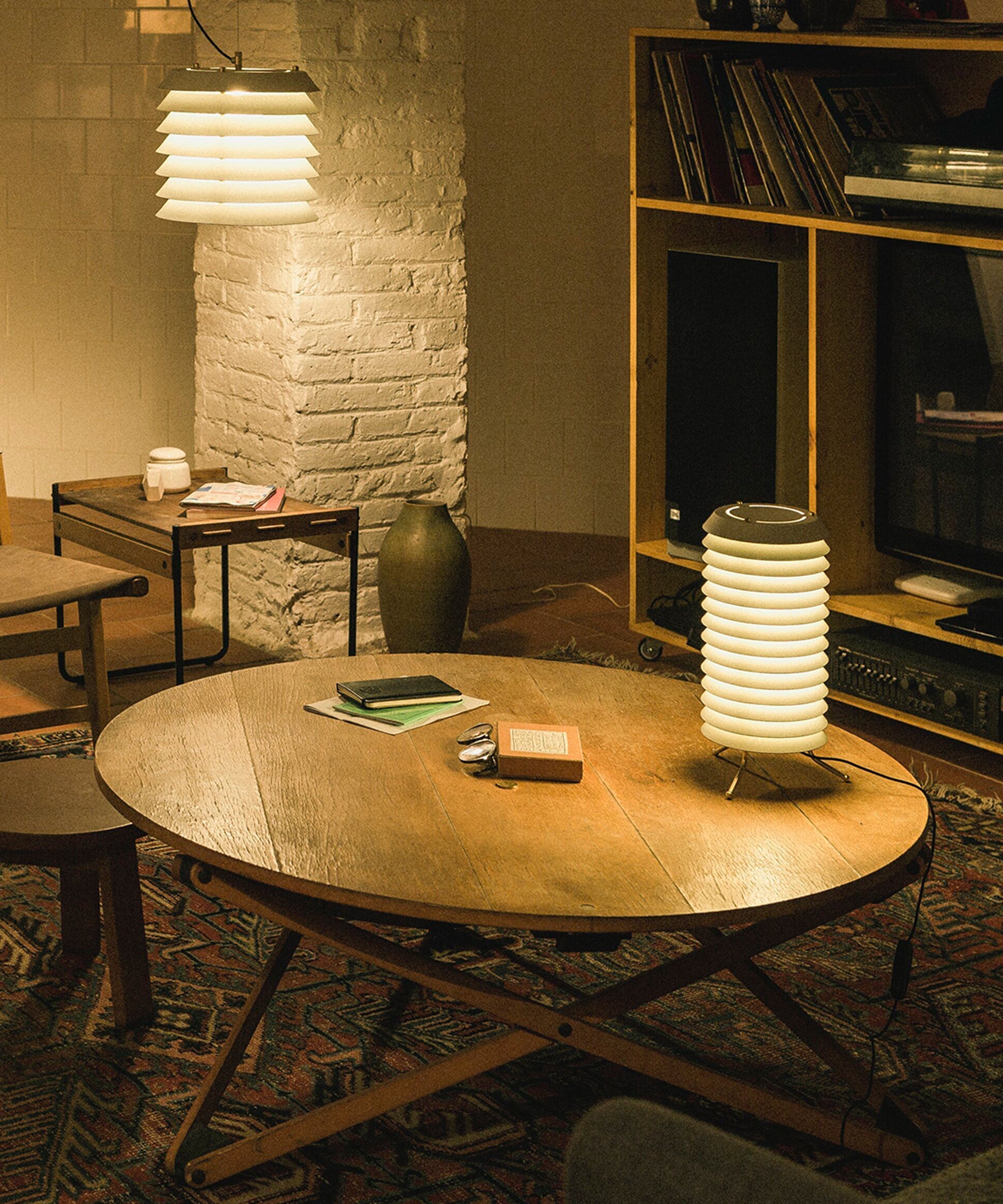 シータワーテーブルランプ