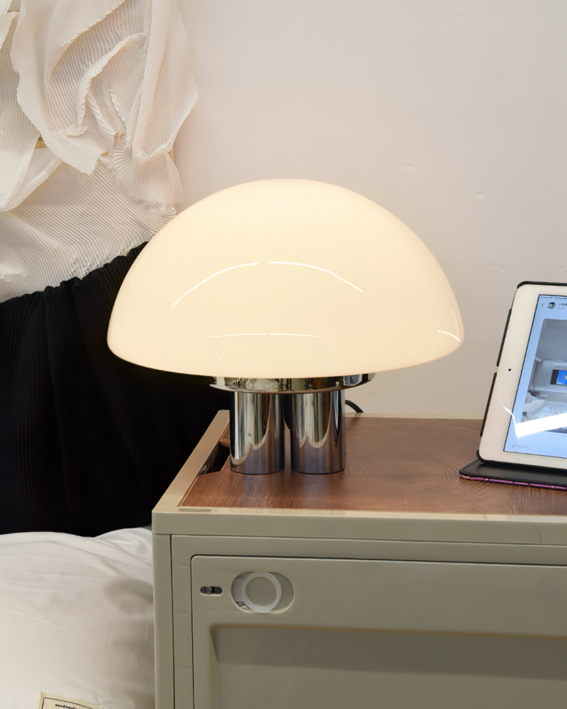 マグノリア テーブルランプ