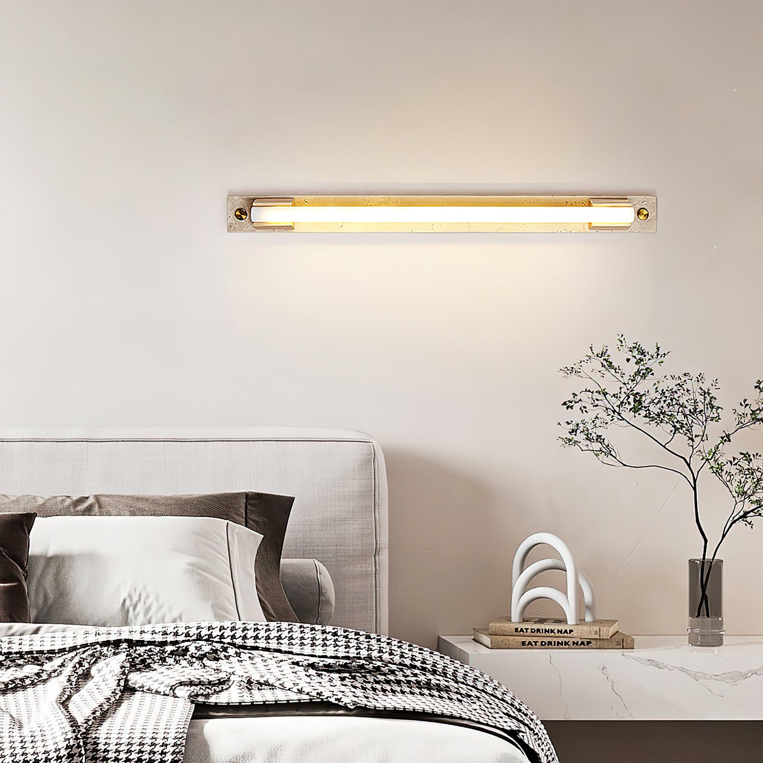 Loewe Wall Lamp