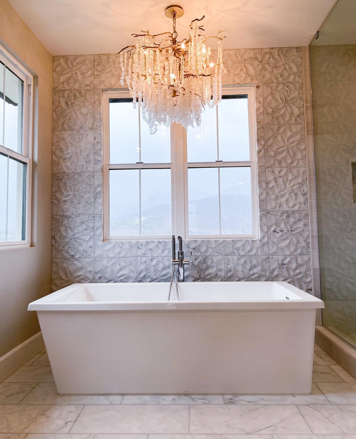 野田史郎クリスタルシャンデリア