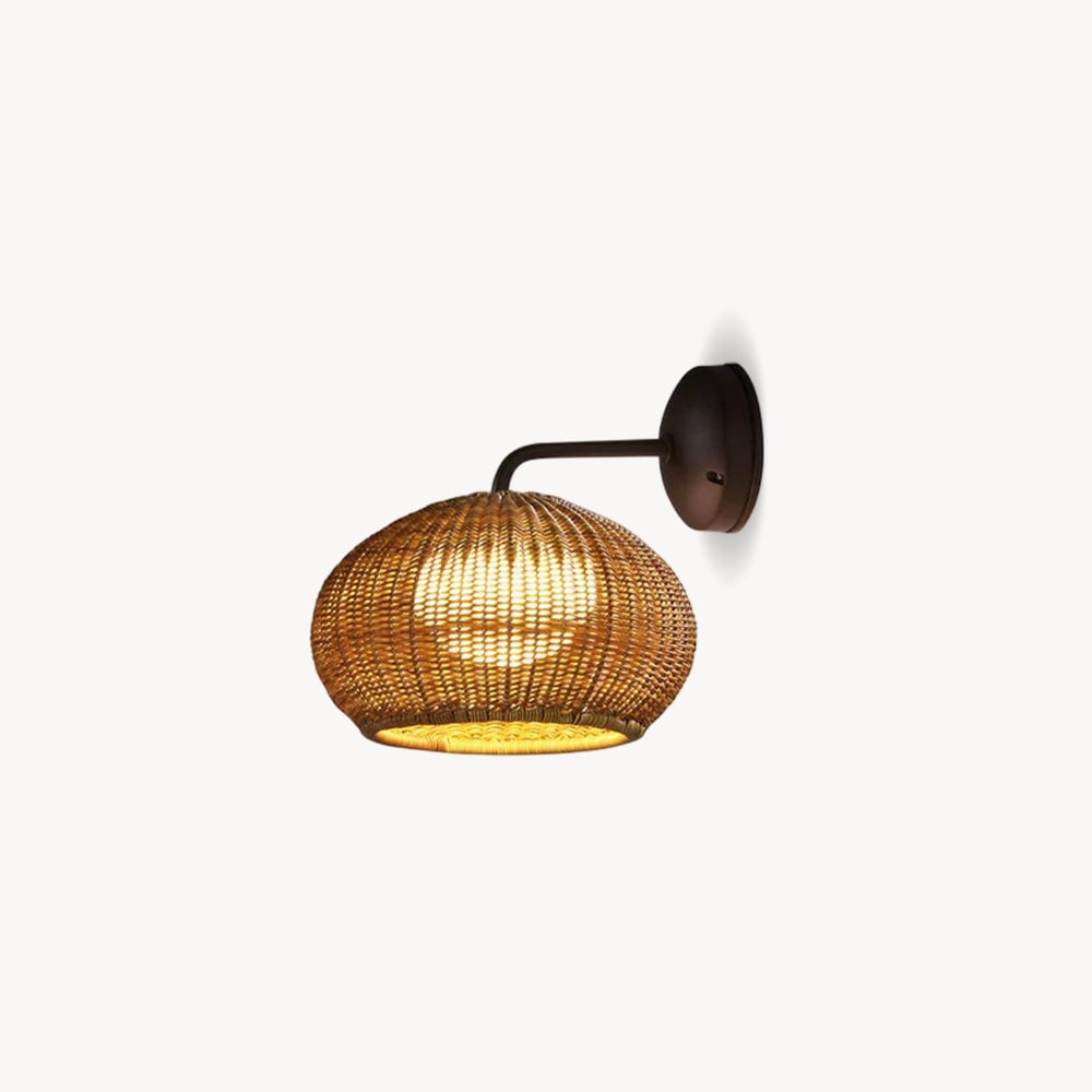 Garota Wall Lamp