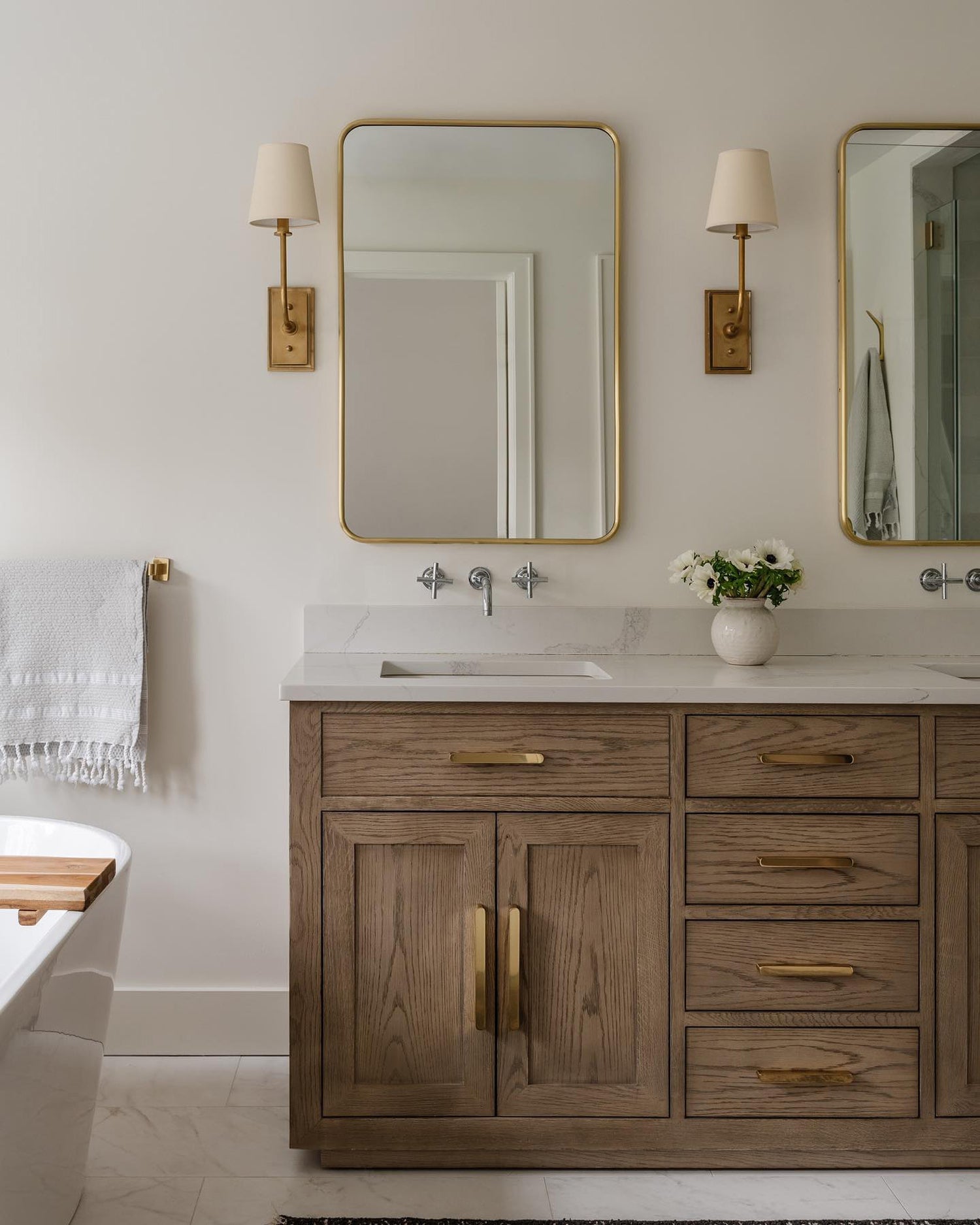 タヴェルニエ ウォールランプ