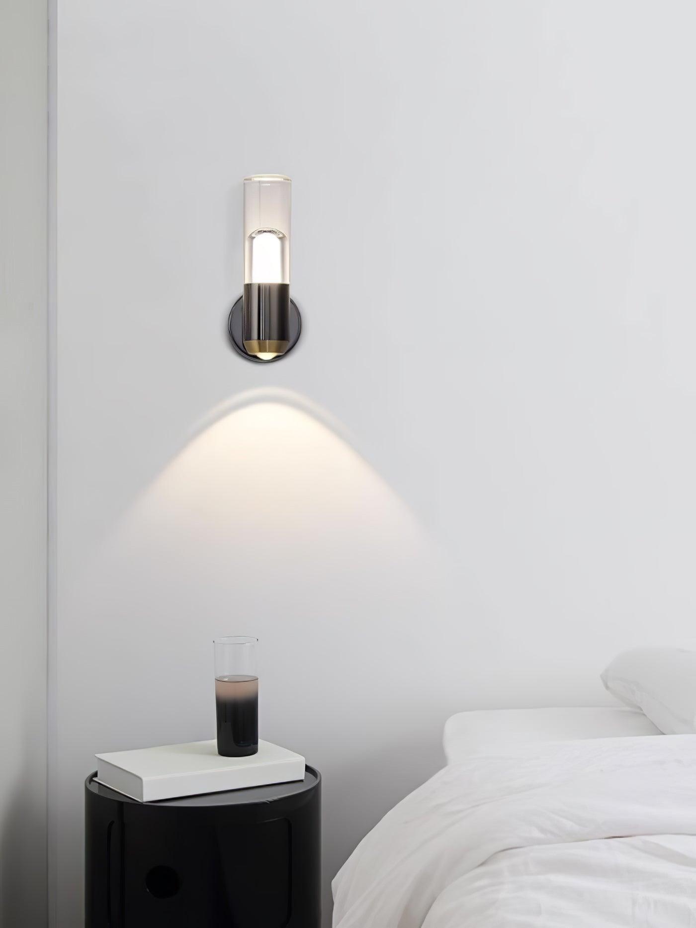 円筒形のモダンなウォールライト