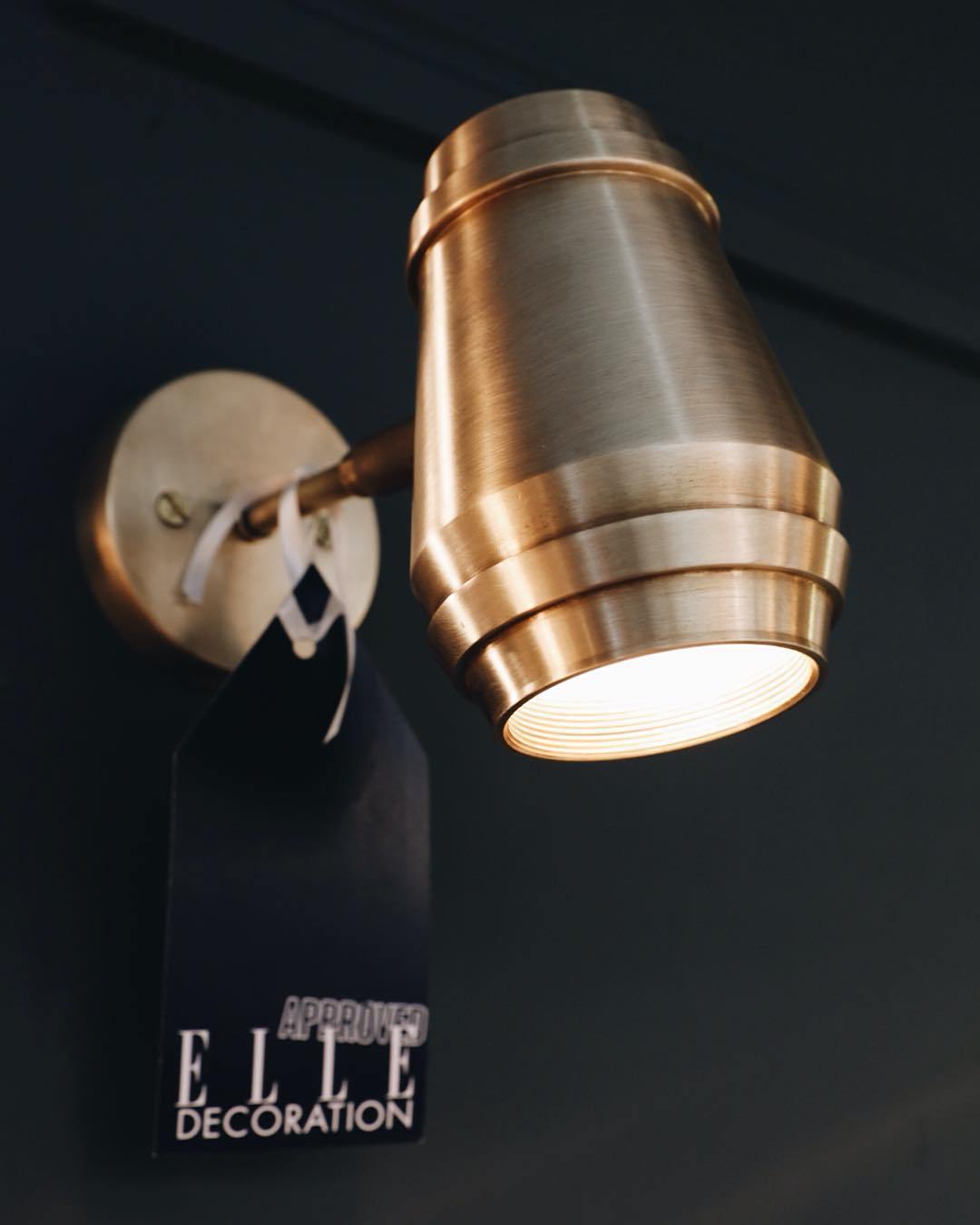 カスクウォールライト