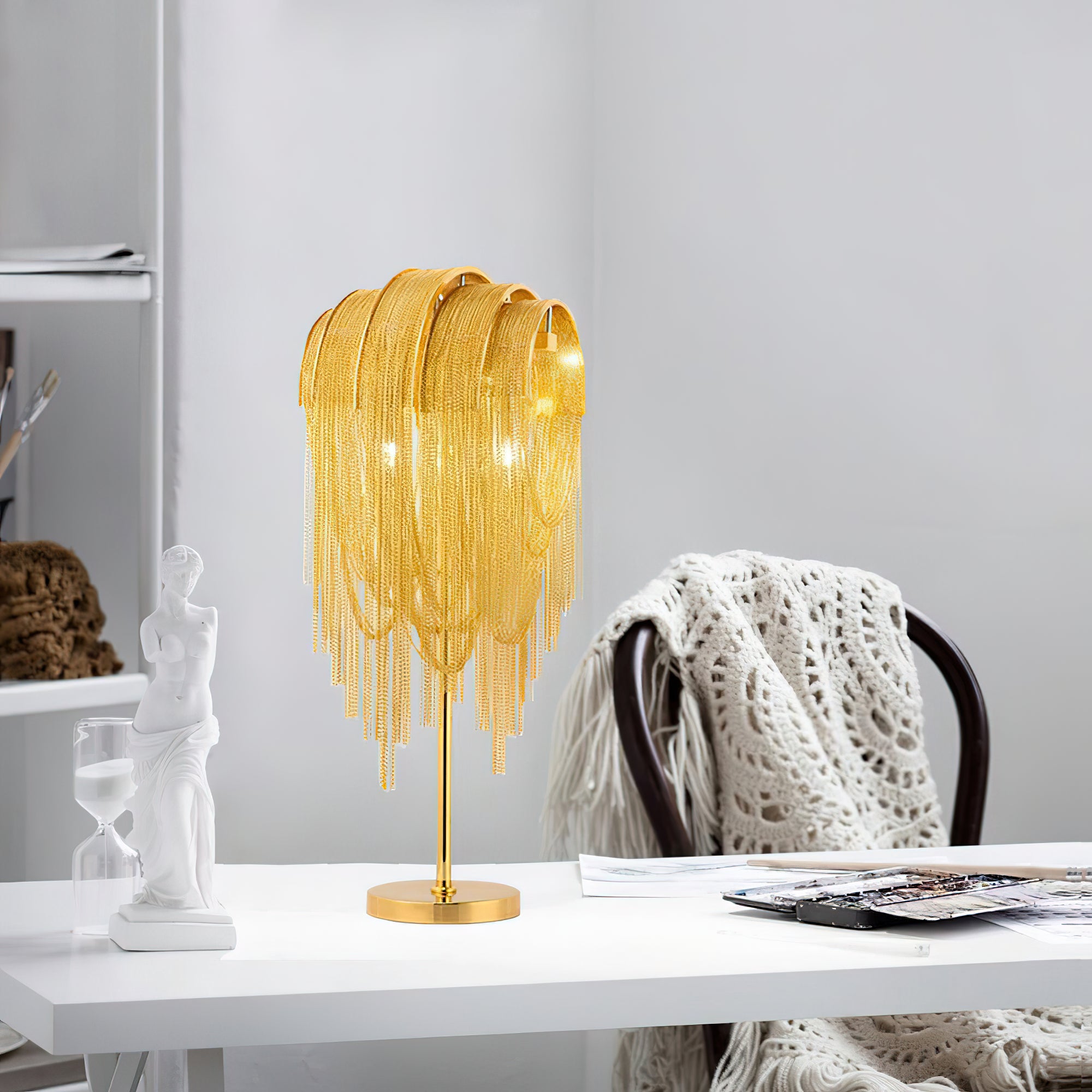 ライトラグジュアリータッセルテーブルランプ