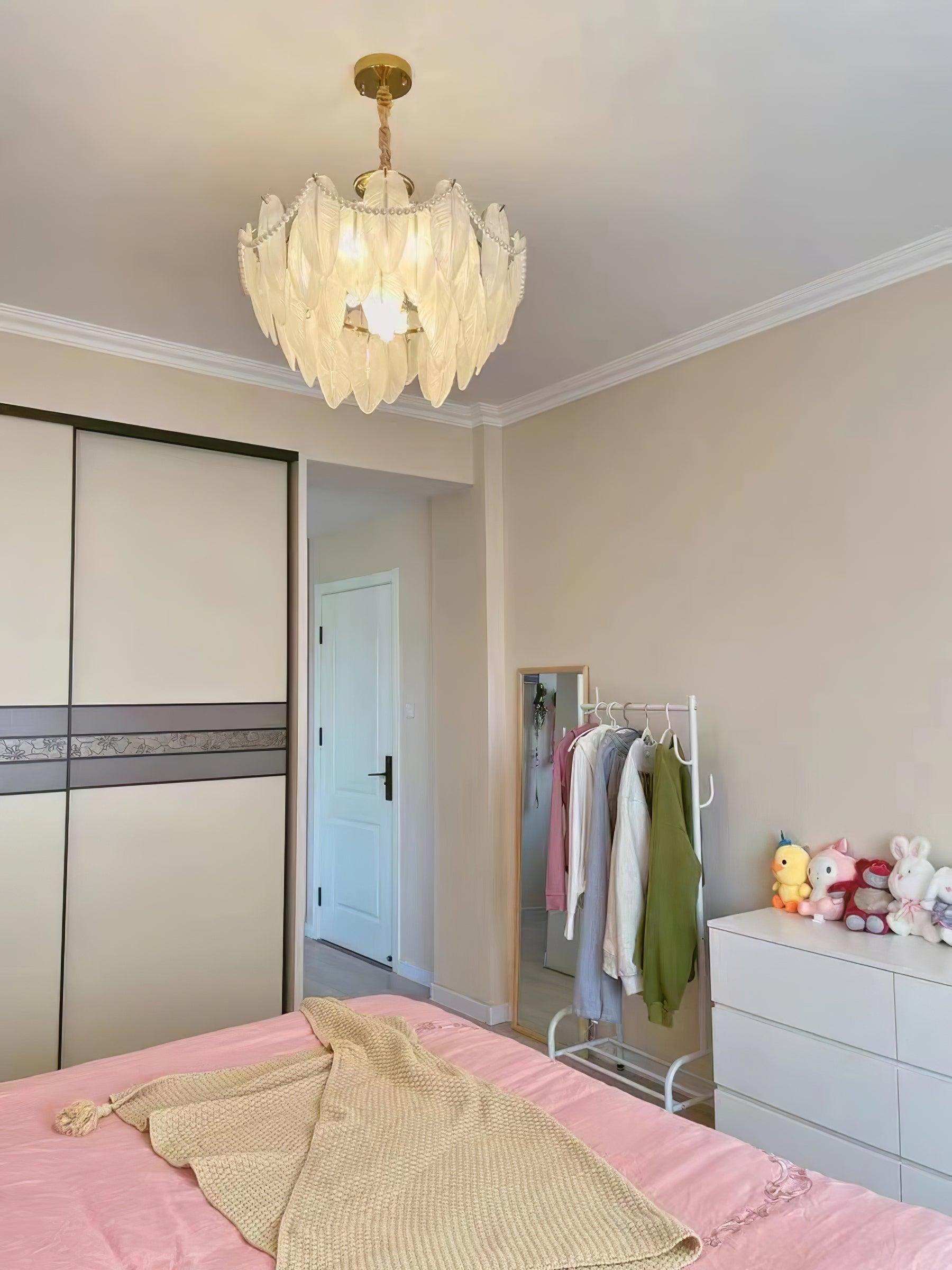 クリスタルフェザーシャンデリア