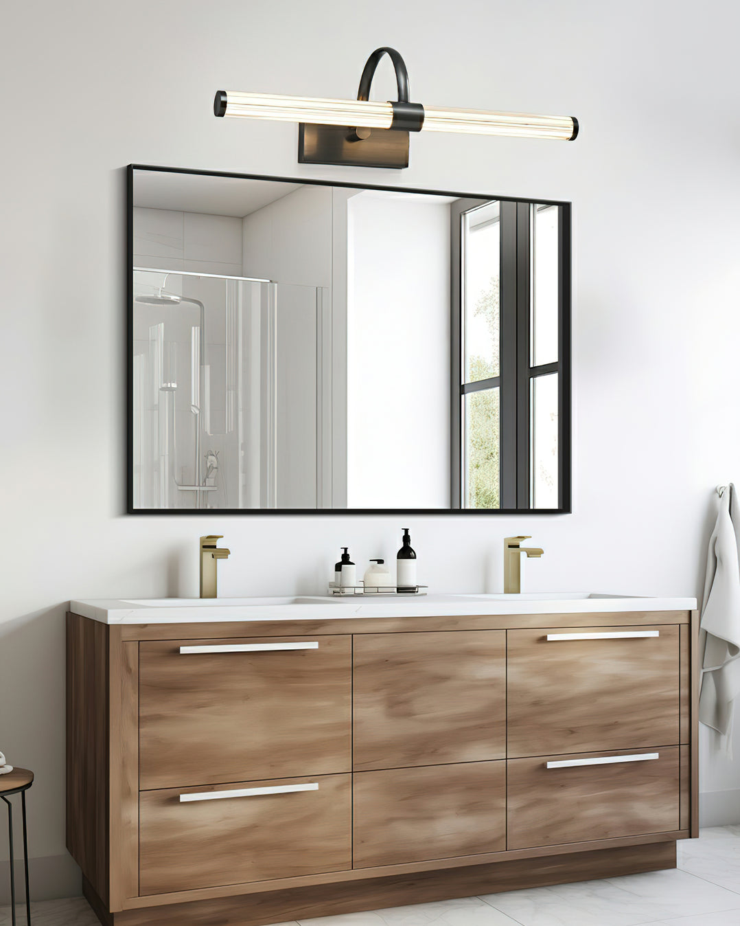 エイブリー ウォール ライト