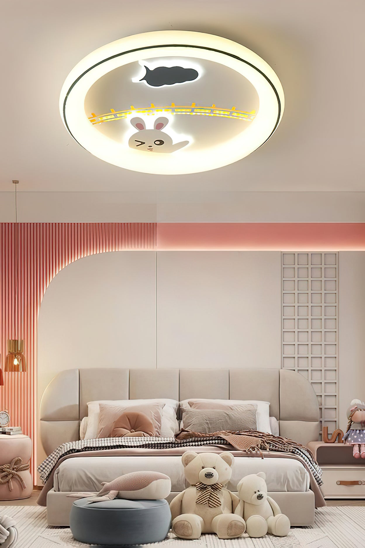 かわいい漫画の天井ランプ