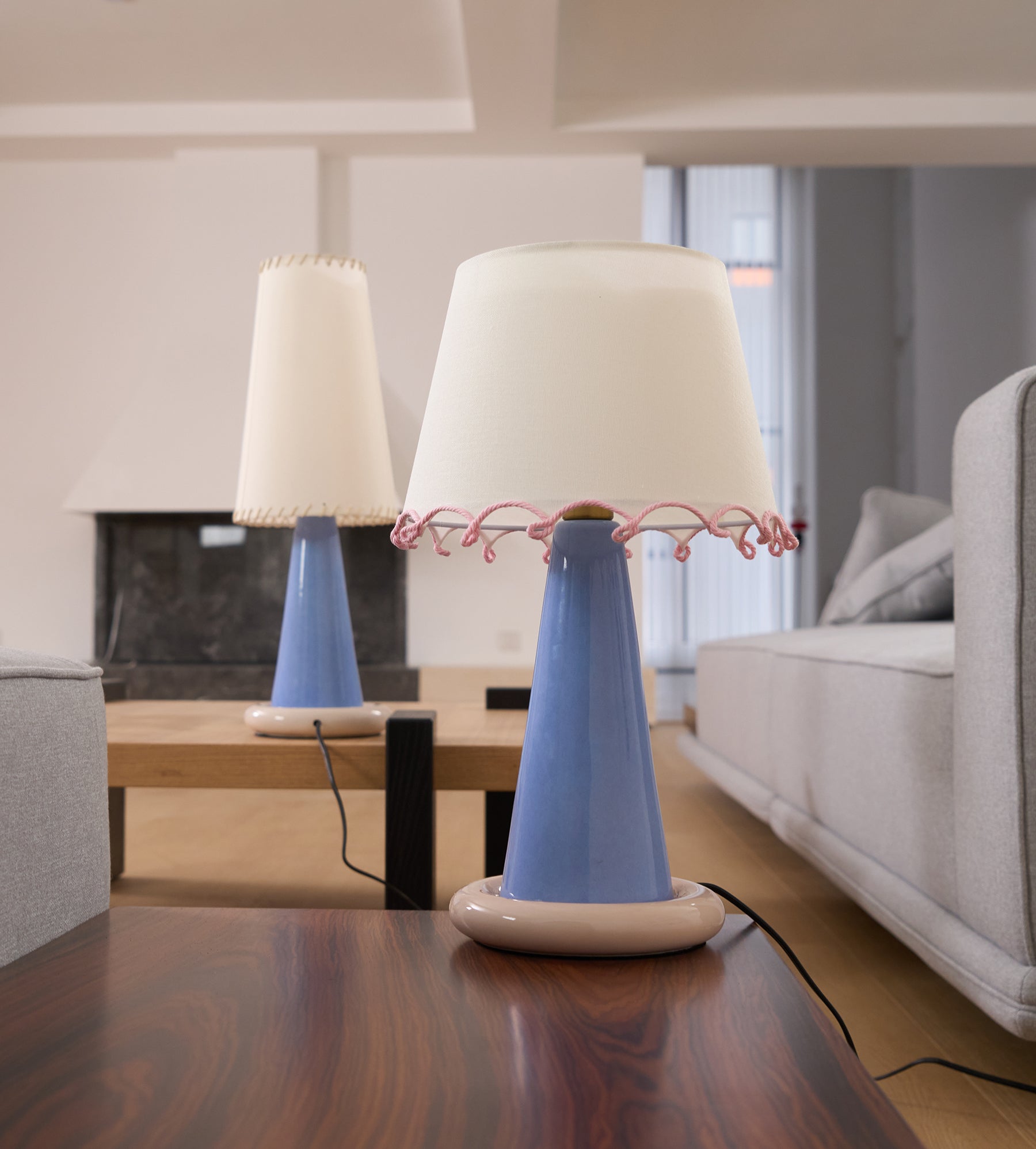 Ceramic Loop Table Light