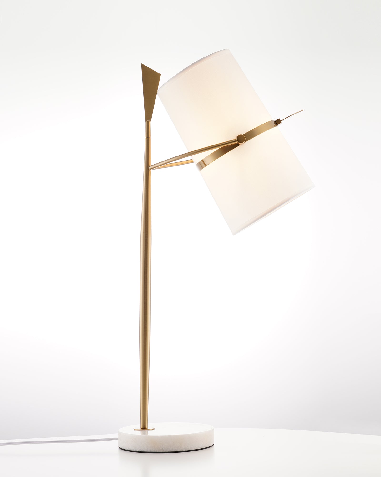 ヤスミン テーブルランプ