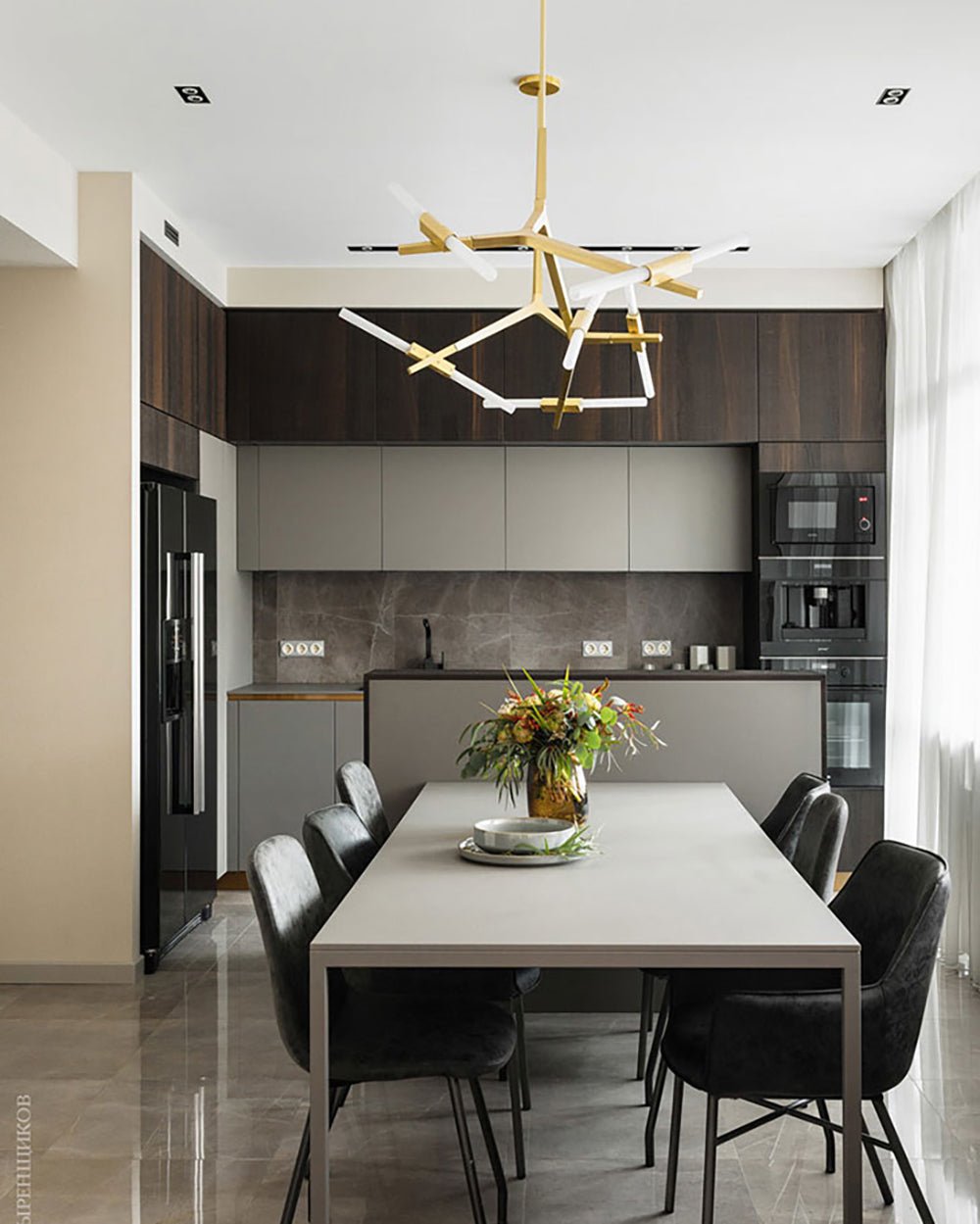 木の枝のシャンデリア