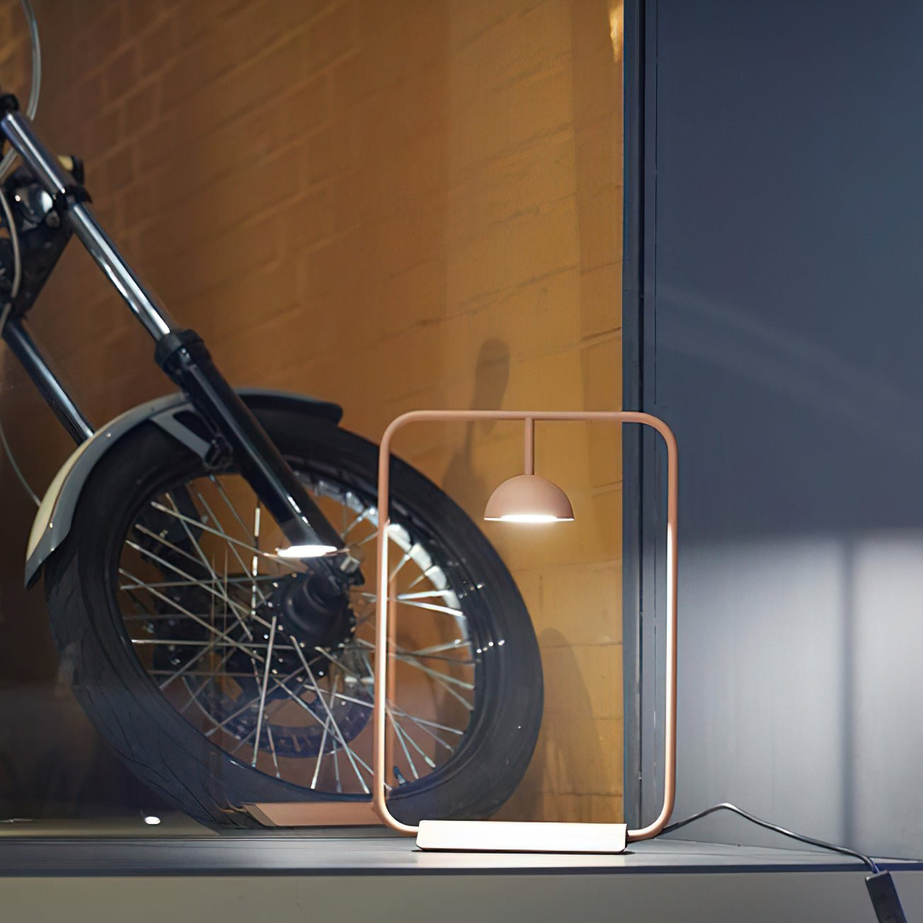 キューポリーナ テーブルランプ