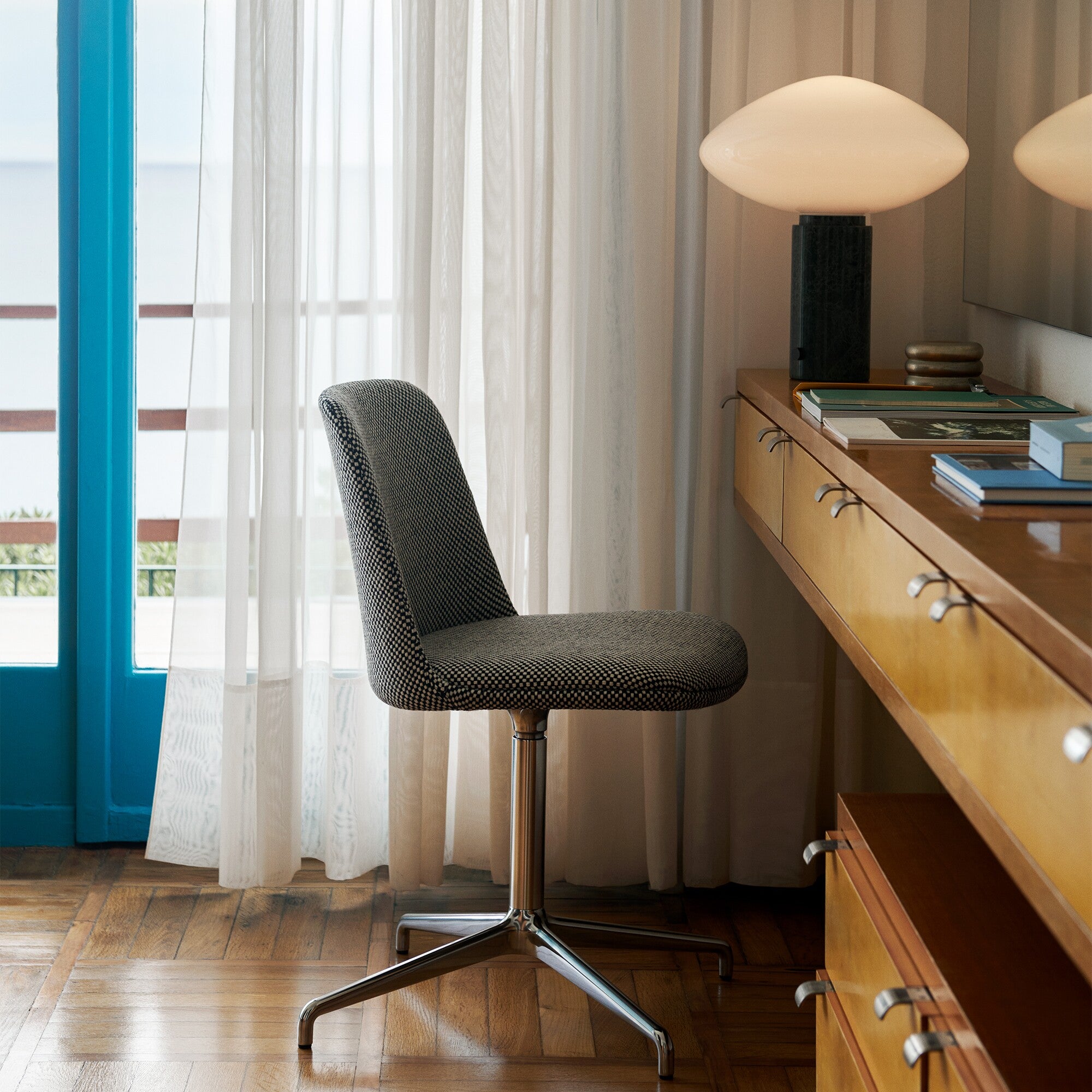 ミストテーブルランプ