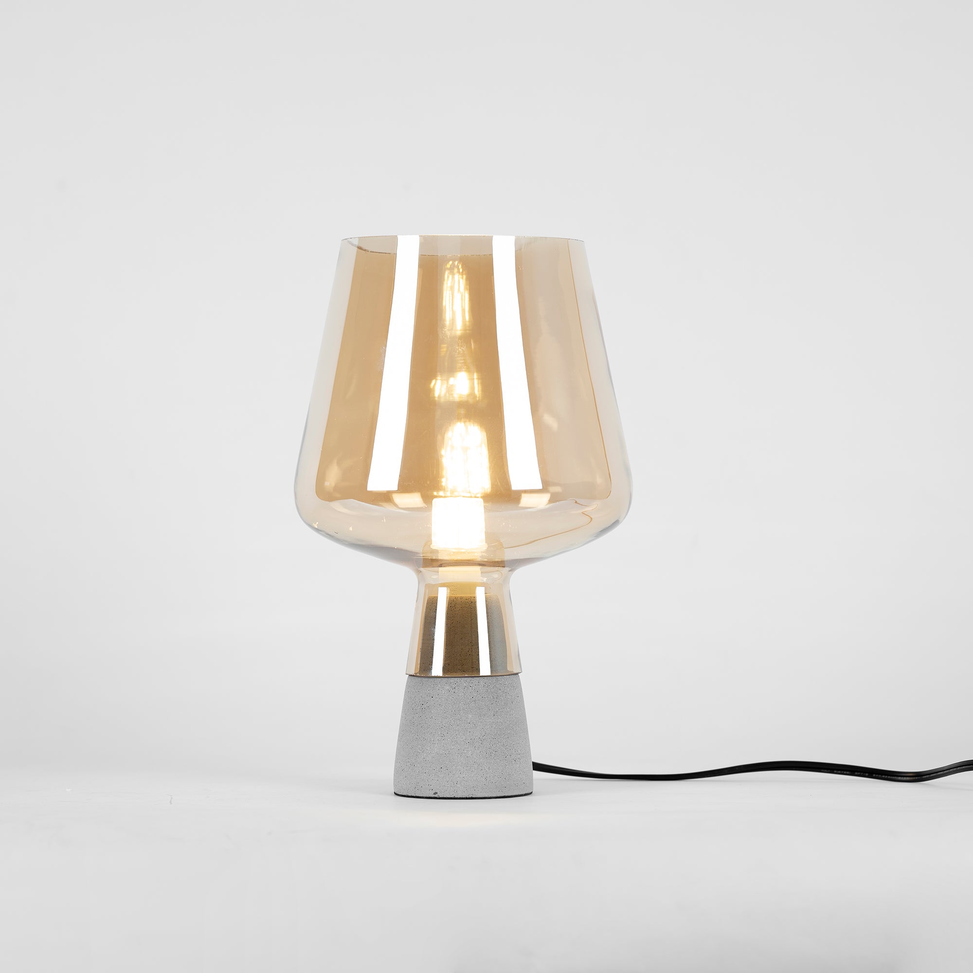 Leas Glass Table Lamp