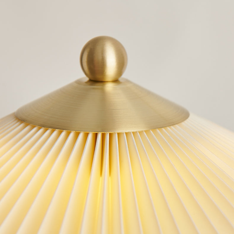 Perla Pleated Table Lamp