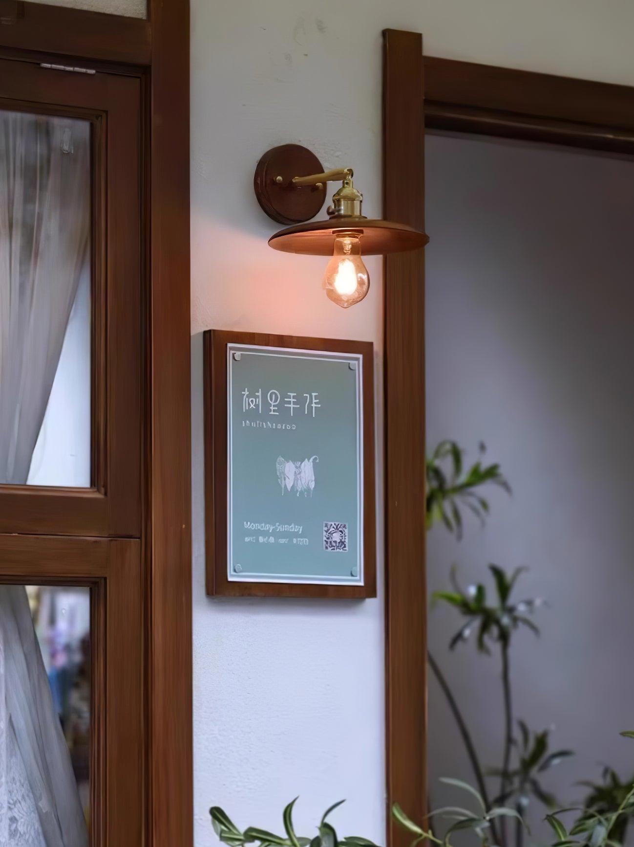 ウォールナットフレアウォールライト