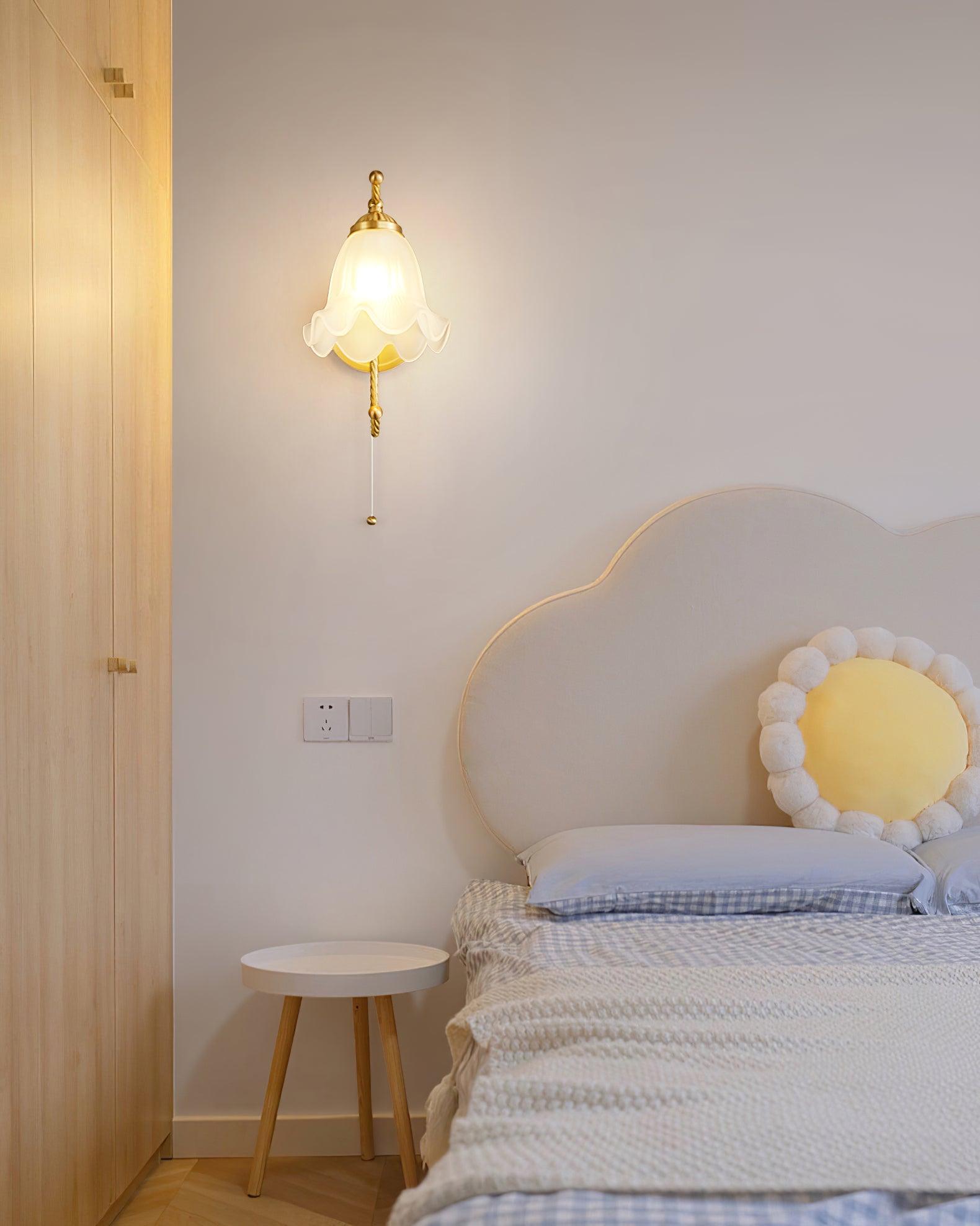 湾曲したグースネック真鍮ガラス取り付け用燭台