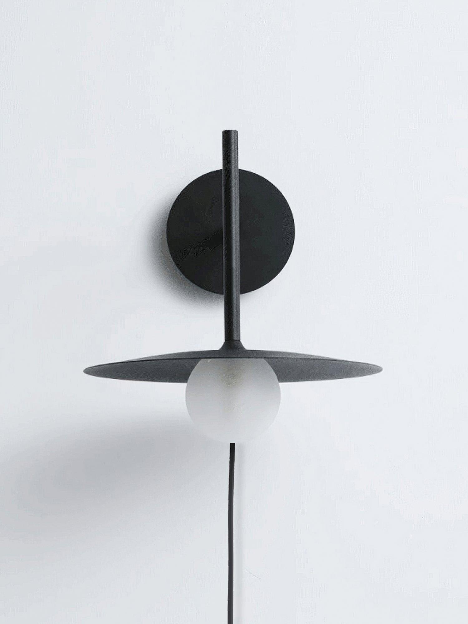 Gea Iron プラグイン ウォール ランプ