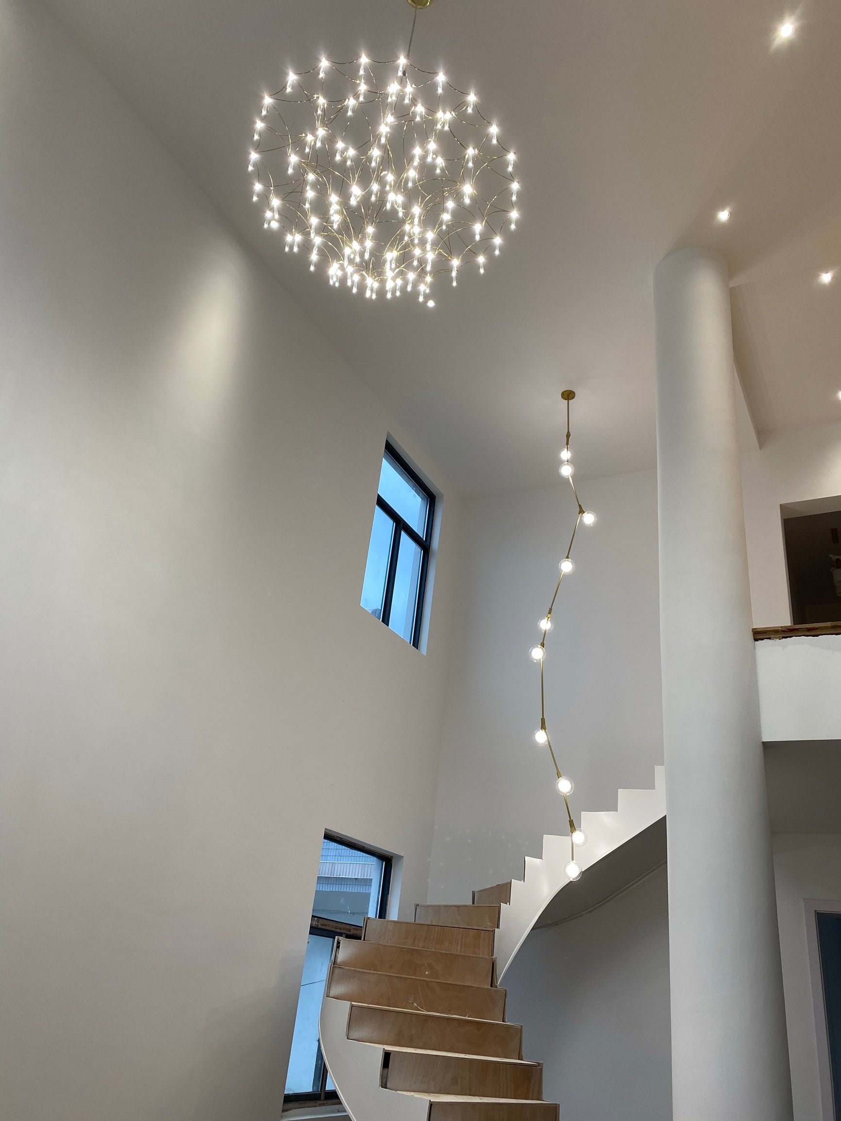 ミラ・シャンデリア