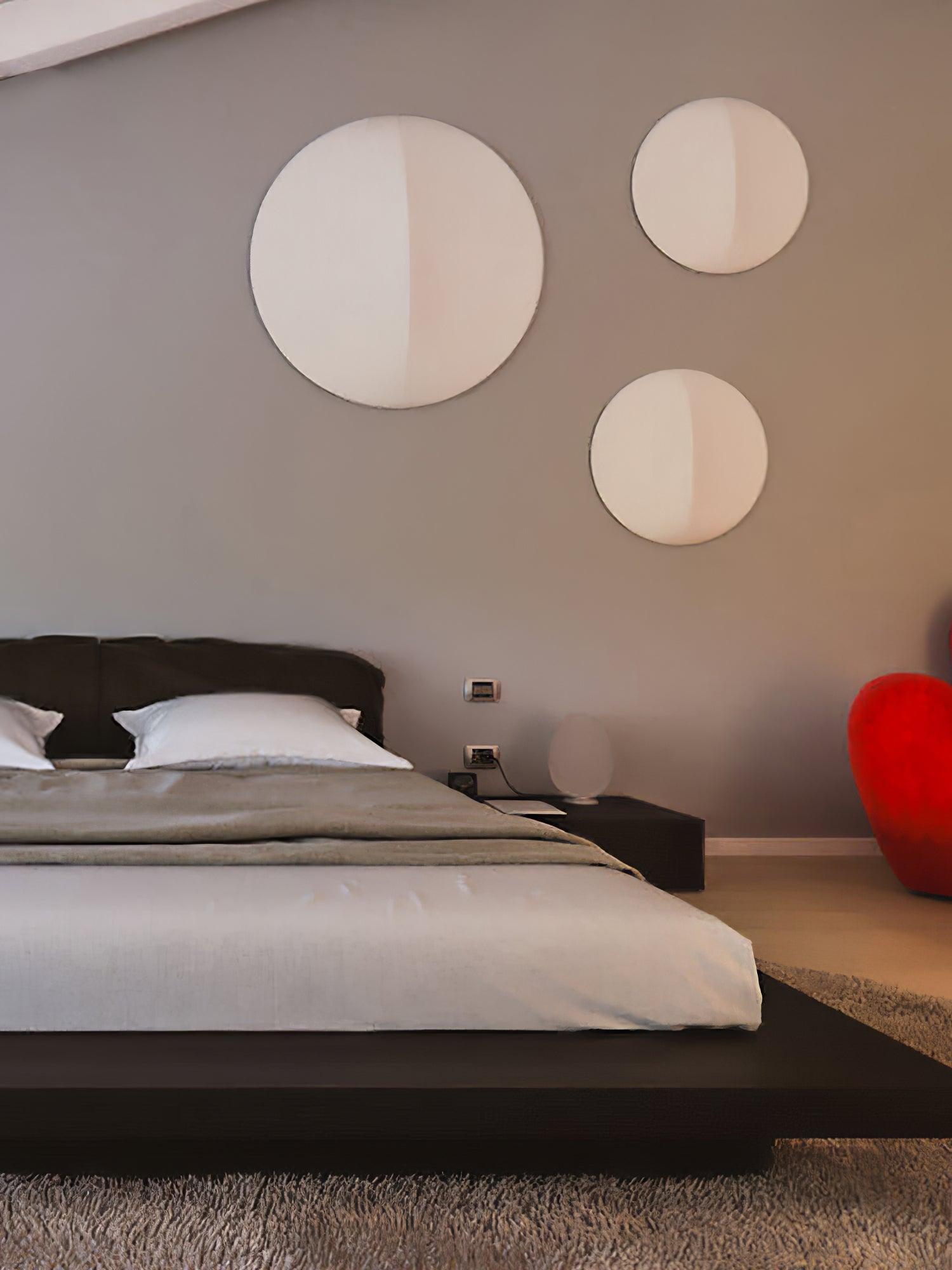 幾何学シリーズの壁取り付け用燭台