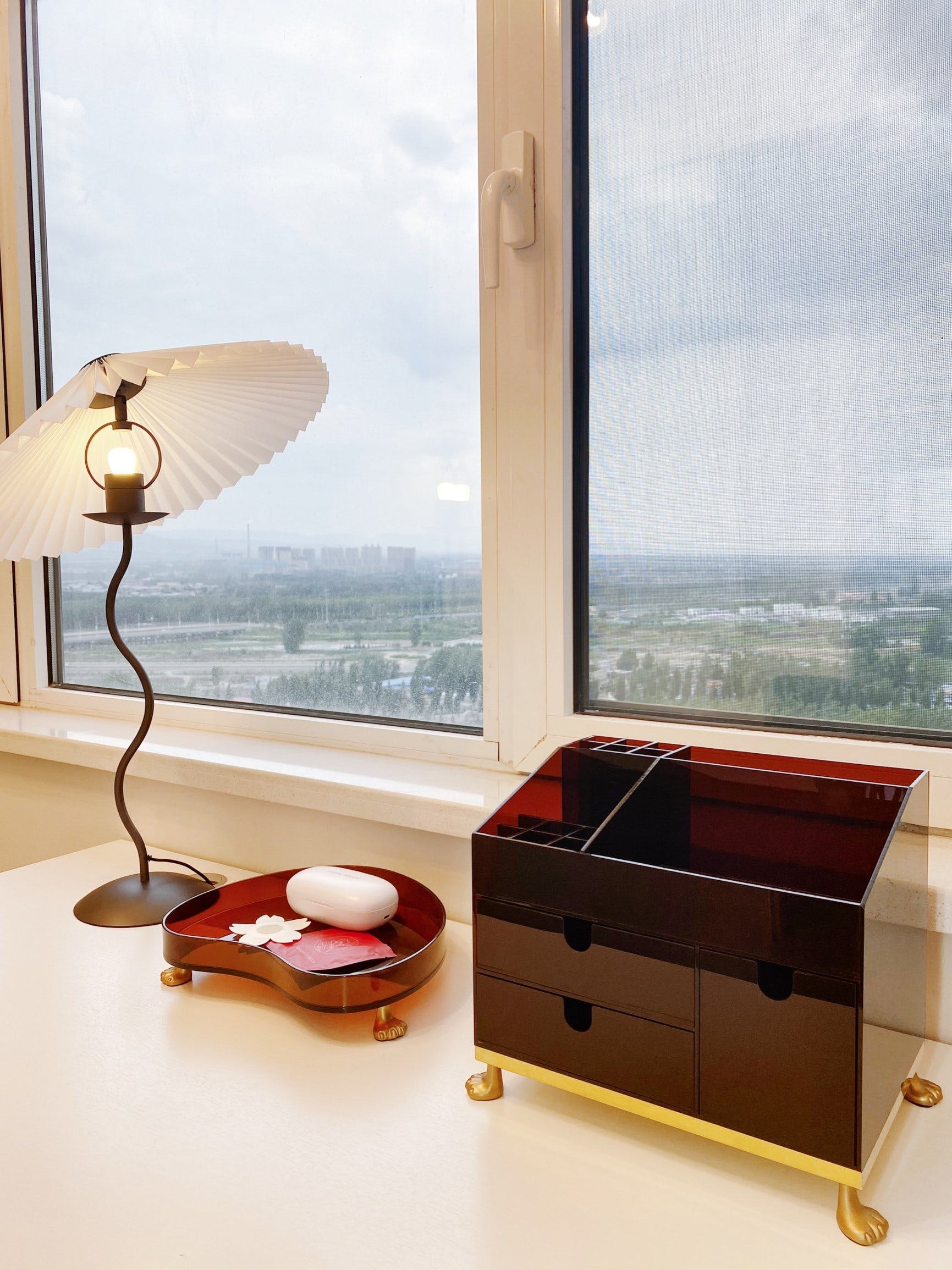 スクイグルテーブルランプ