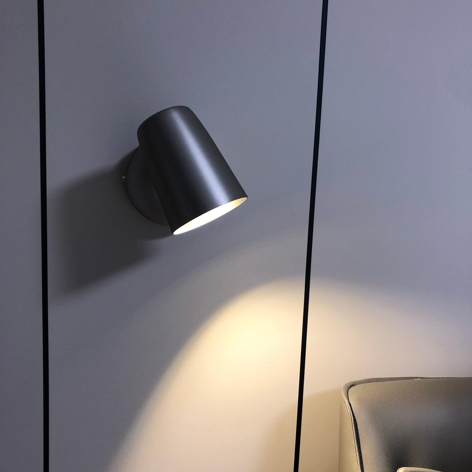 ブラッドリーウォールランプ