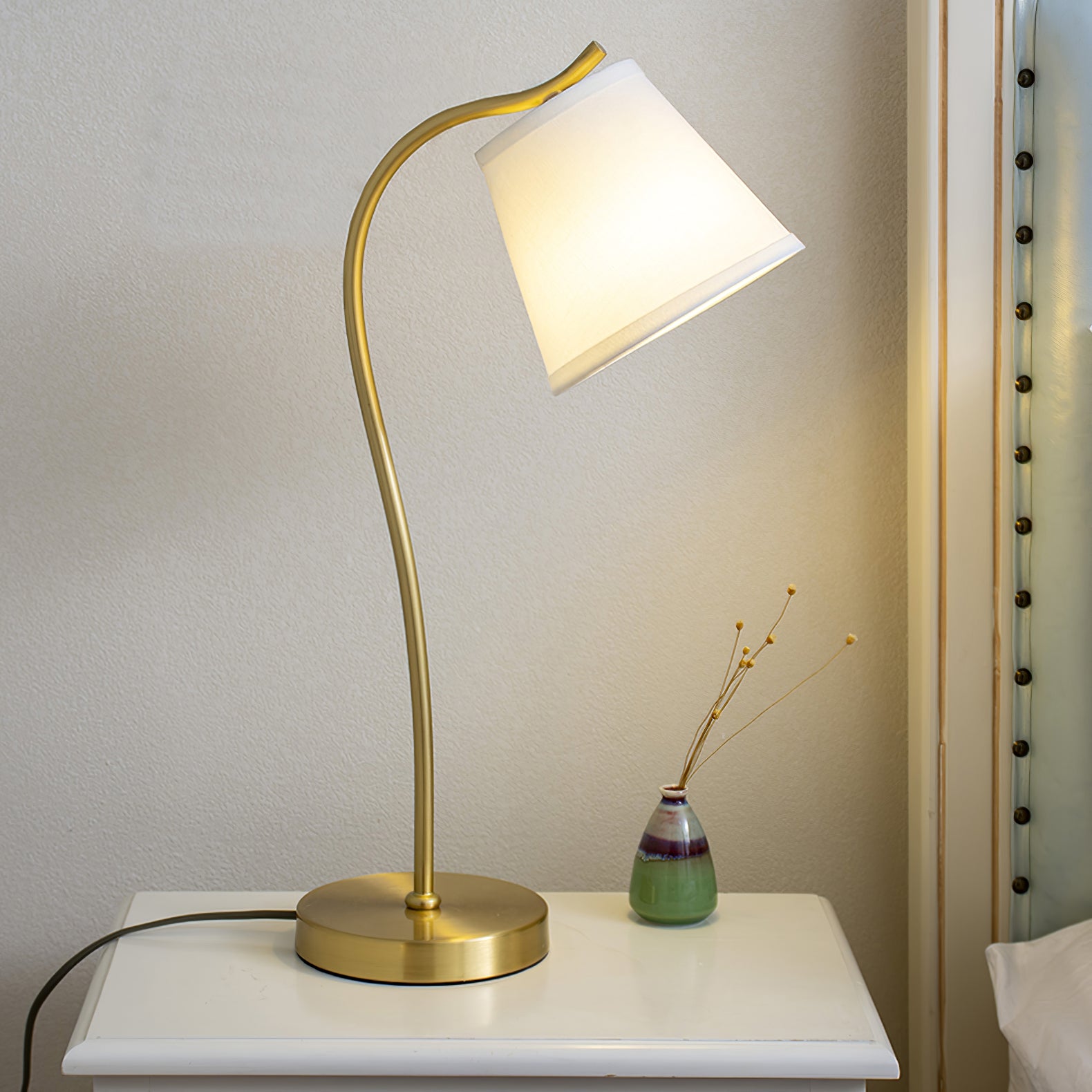 アネタ テーブルランプ