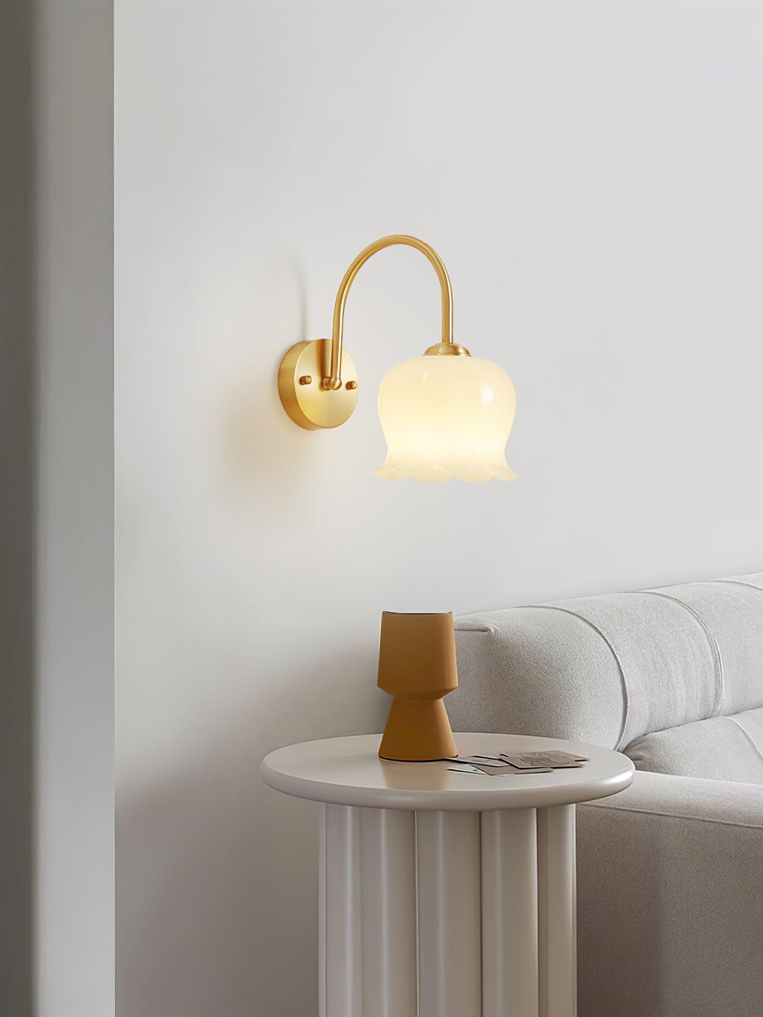 蘭のウォールランプ