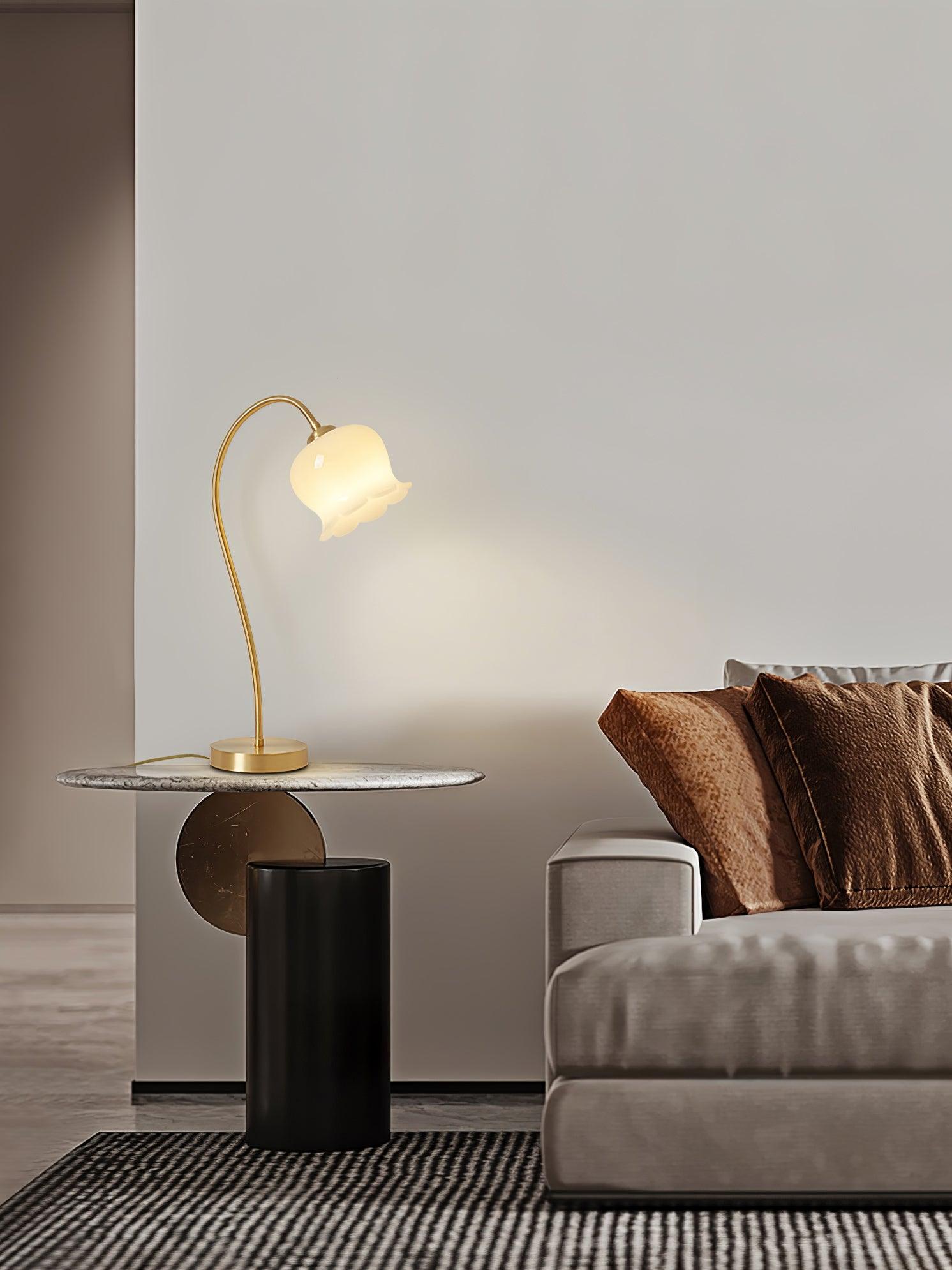 蘭のテーブルランプ