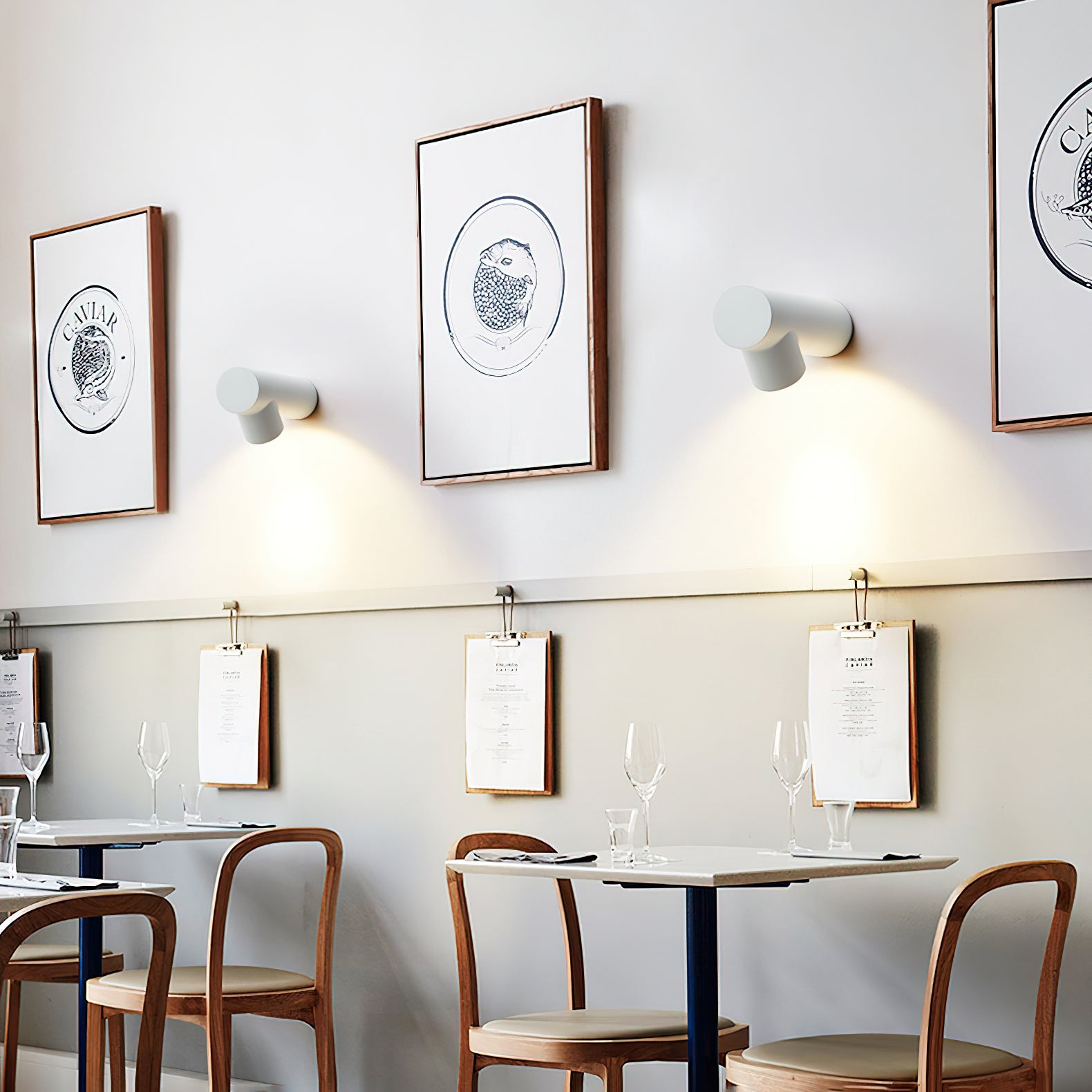 パイプラインチューブ壁取り付け用燭台