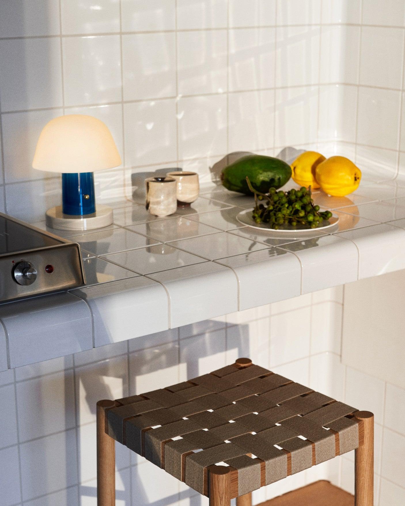 セレナ バッテリー内蔵テーブルライト