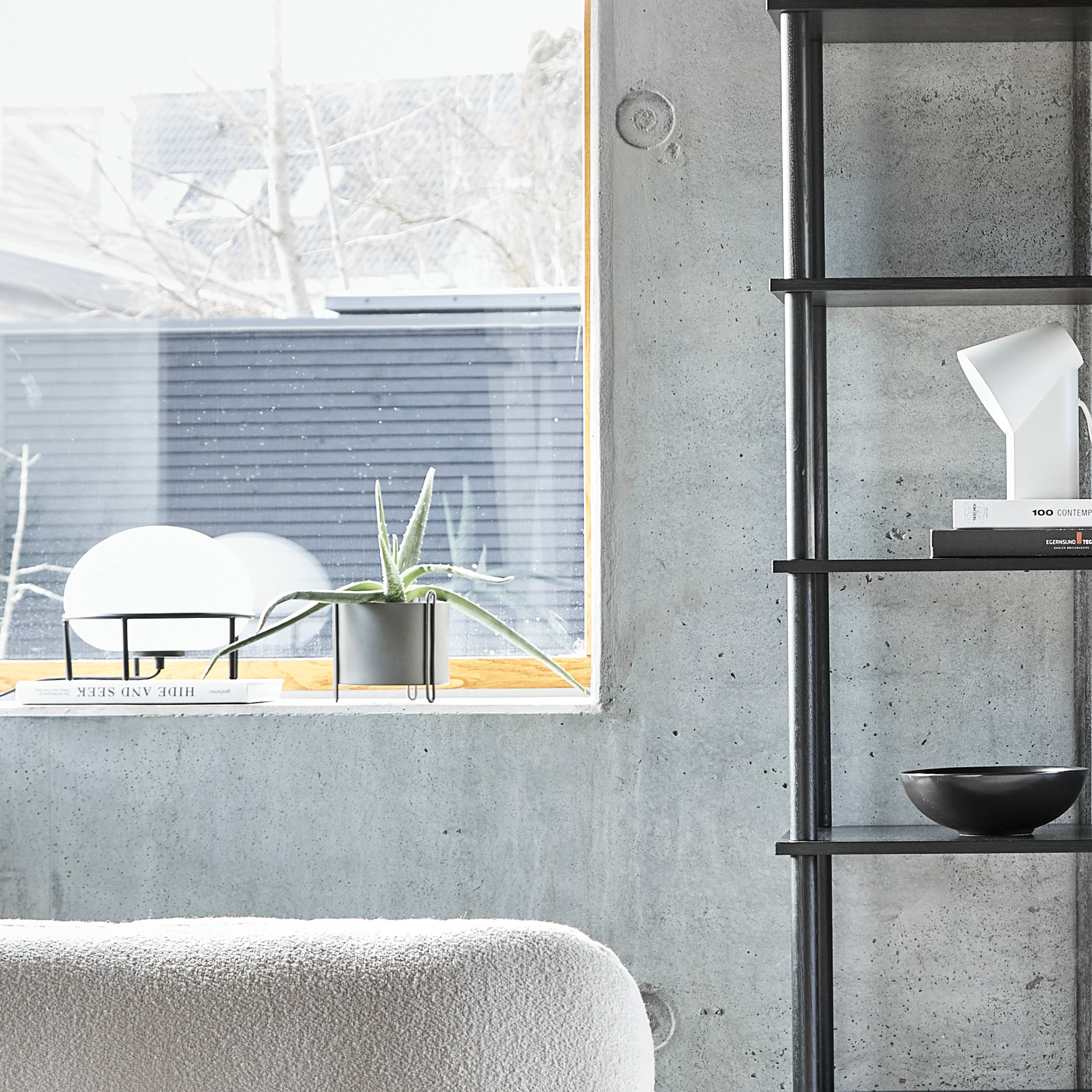 ポンプテーブルランプ